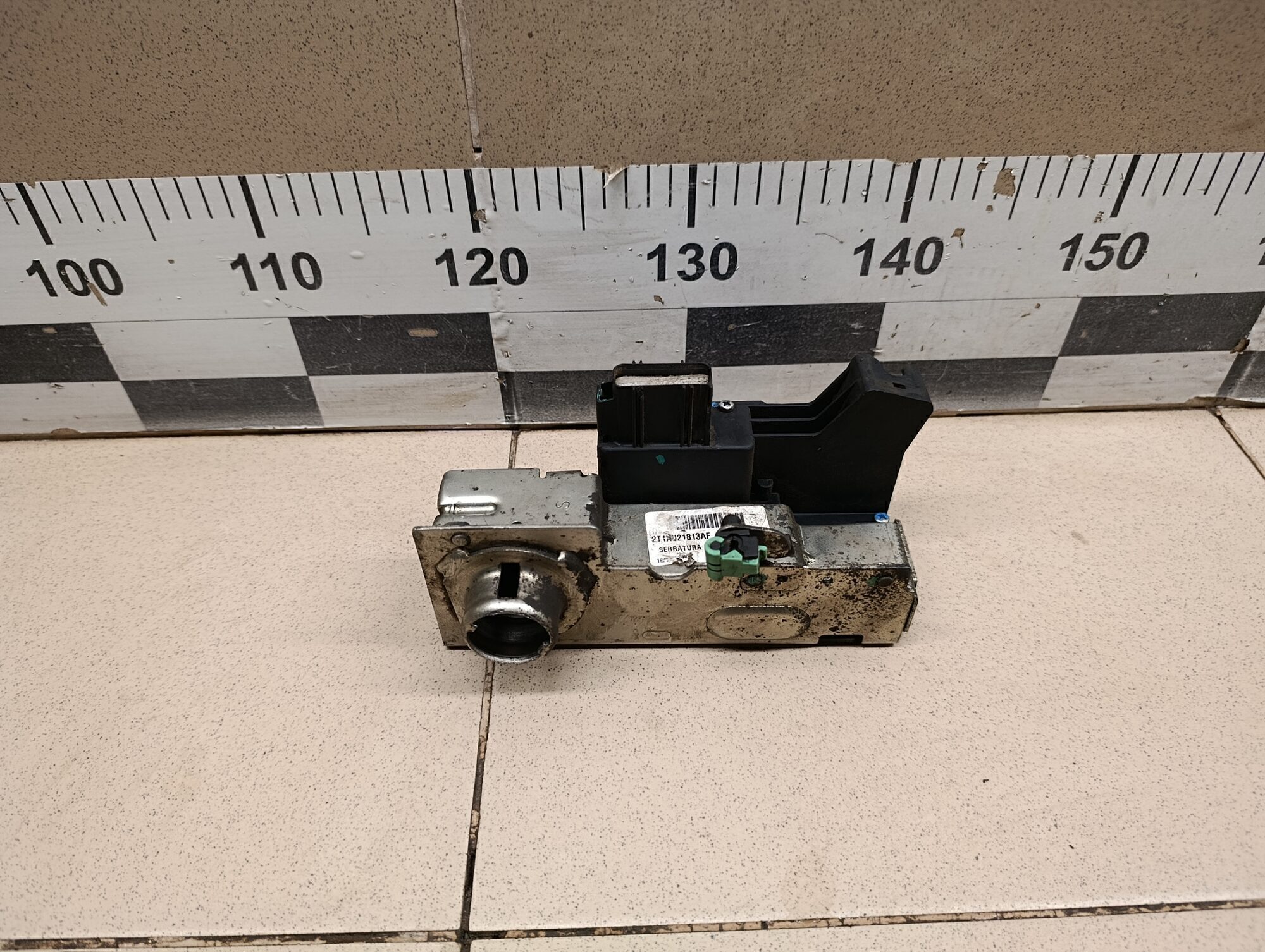 Замок двери передней левой FORD Transit/Tourneo Connect 2002-2013