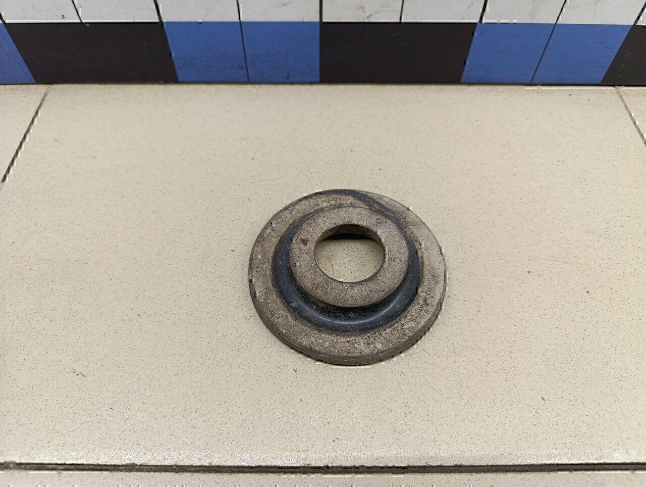 Проставка под заднюю пружину Audi Passat [B6] 2005-2010