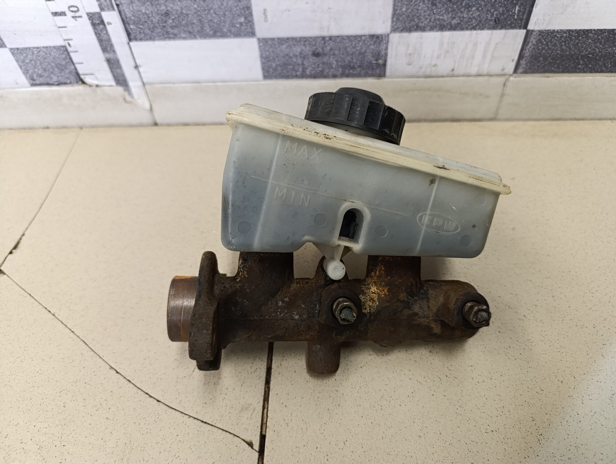 Цилиндр тормозной главный KIA Sportage 1994-2004