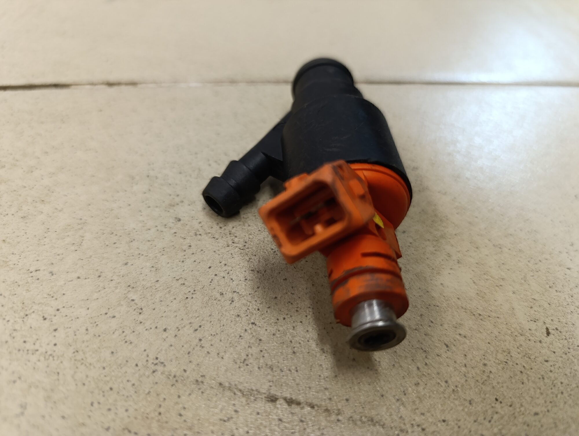 Форсунка инжекторная электрическая KIA Sportage 1994-2004