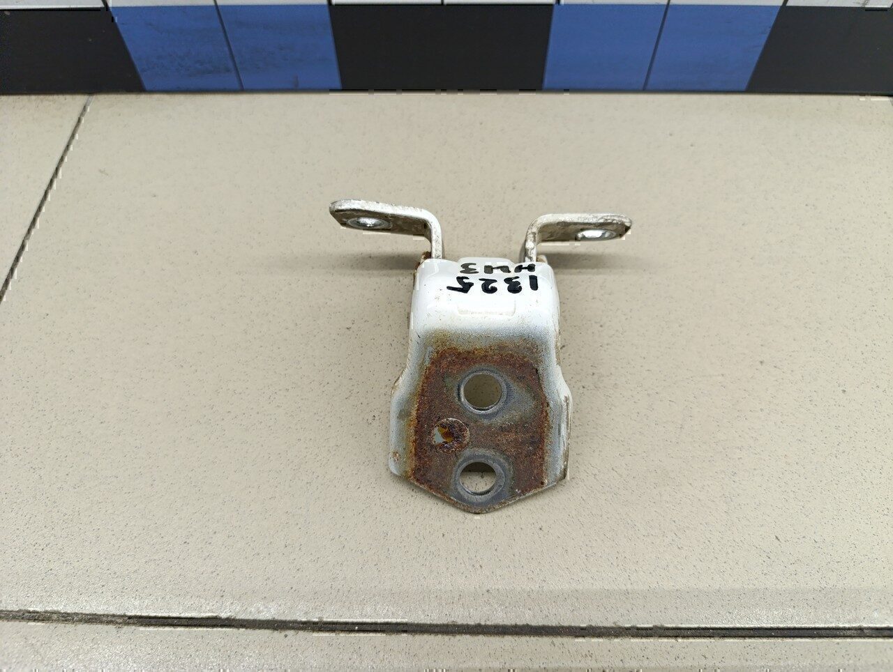 Петля двери задней левой нижняя MAZDA Mazda 6 (GH) 2007-2012