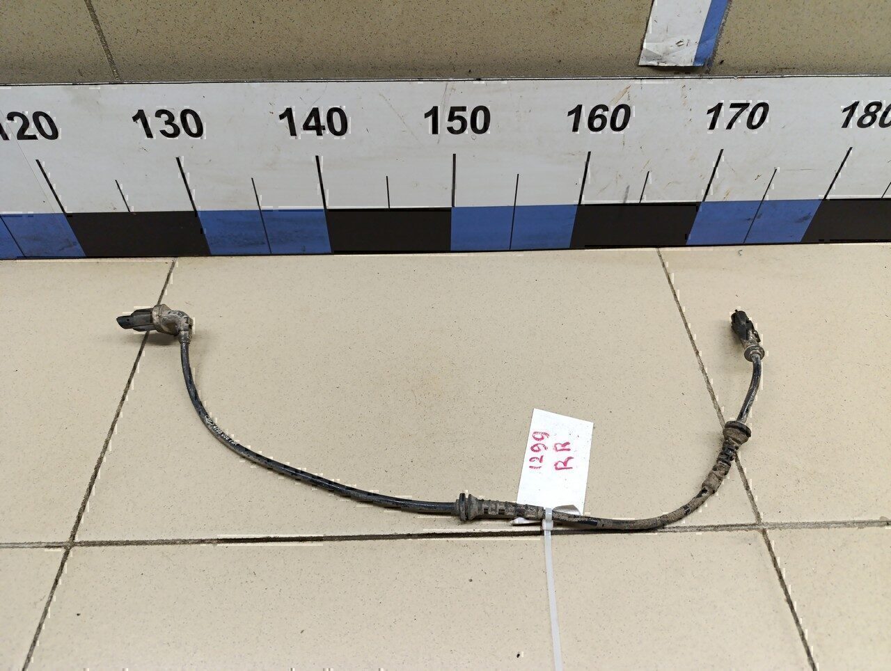 Датчик ABS задний правый NISSAN Duster 2012>