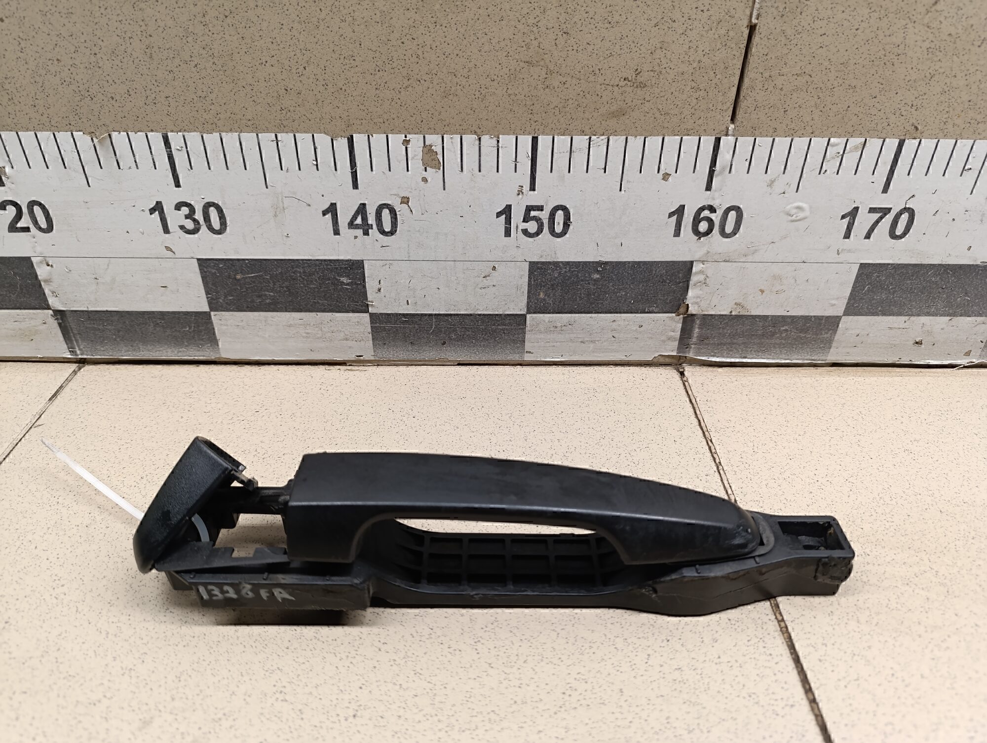 Ручка двери наружная правая MITSUBISHI L200 (KB) 2006-2016