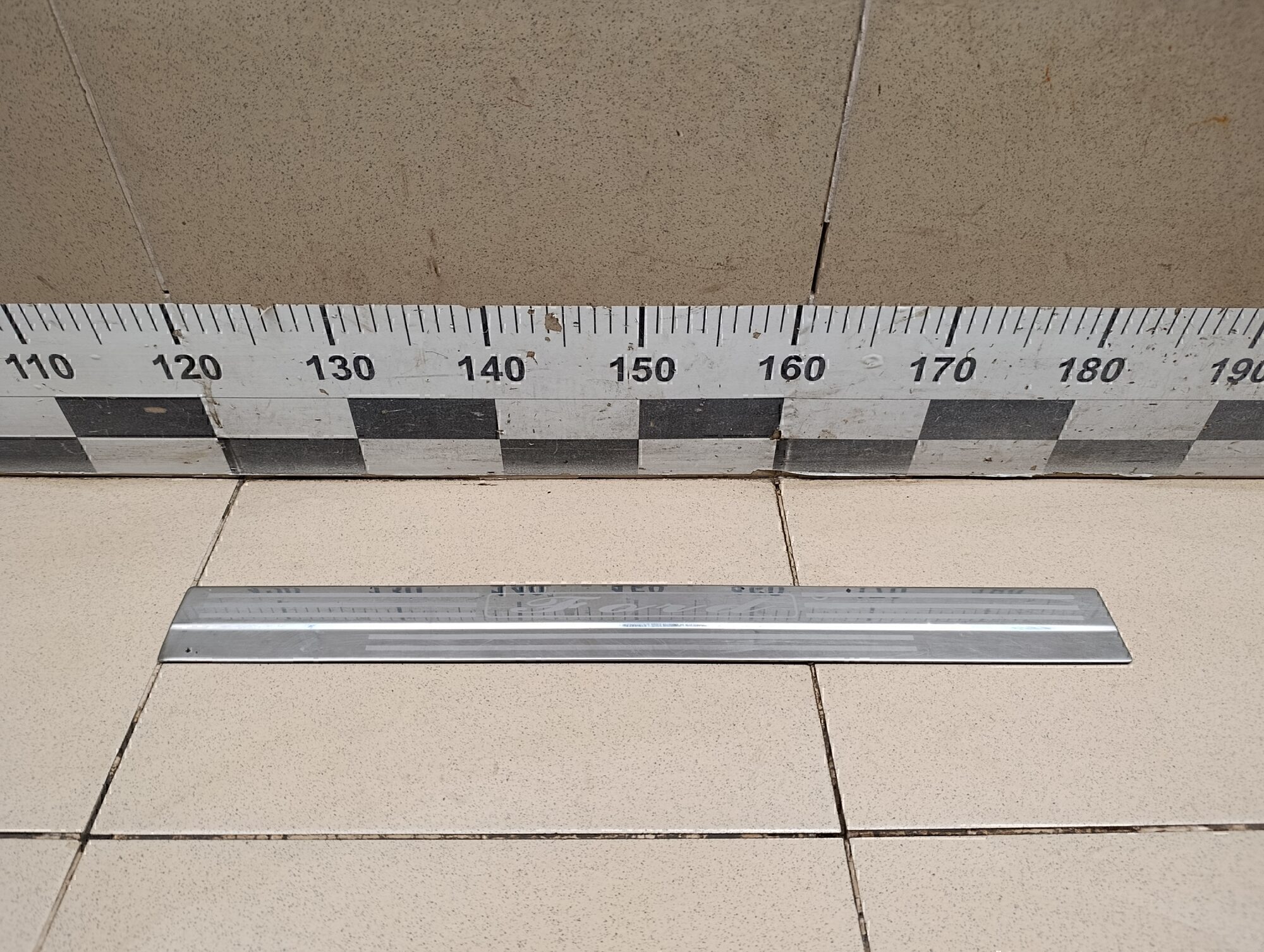 Накладка порога (внутренняя) FORD Mondeo III 2000-2007