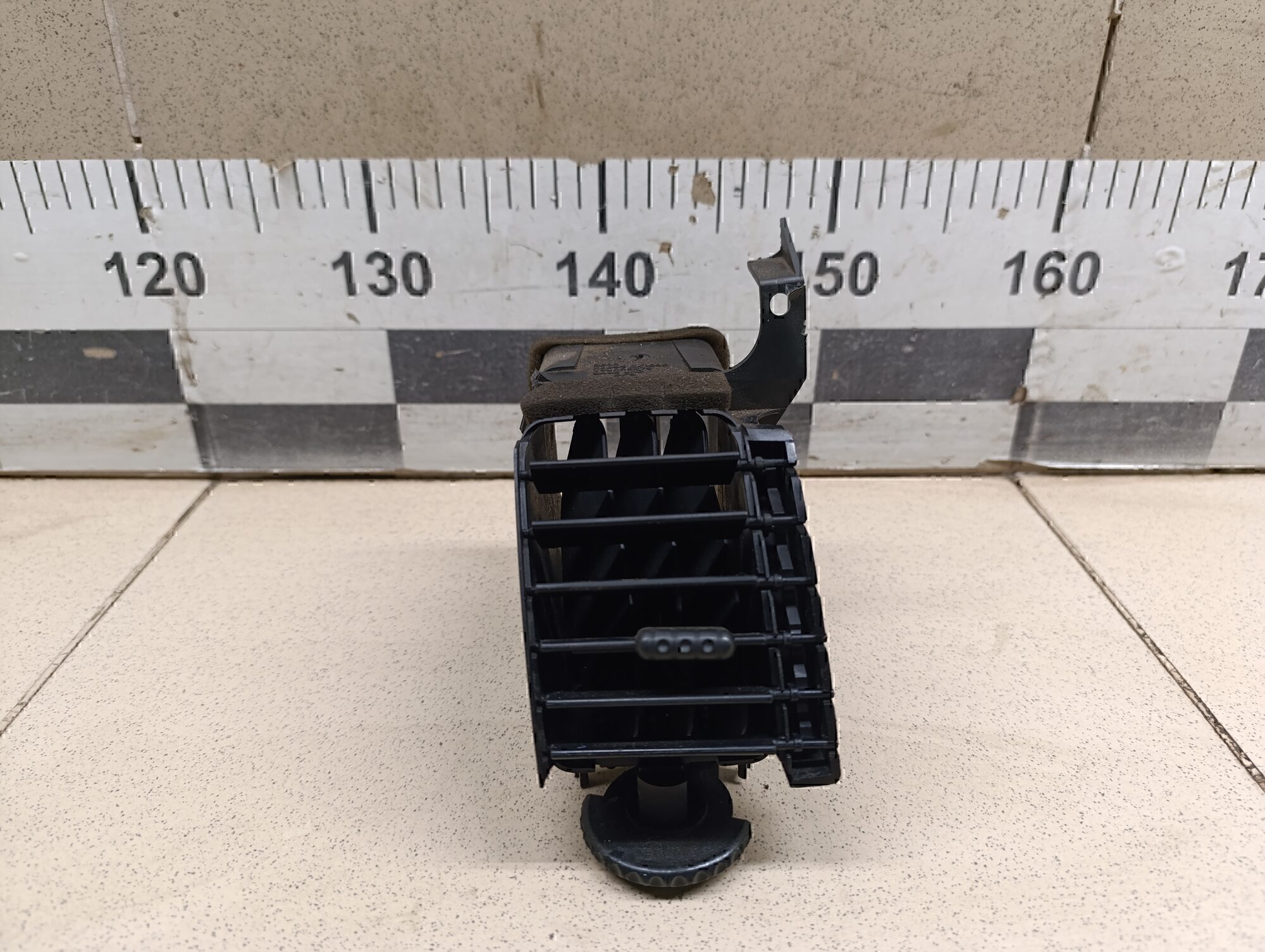 Дефлектор воздушный MITSUBISHI L200 (KB) 2006-2016