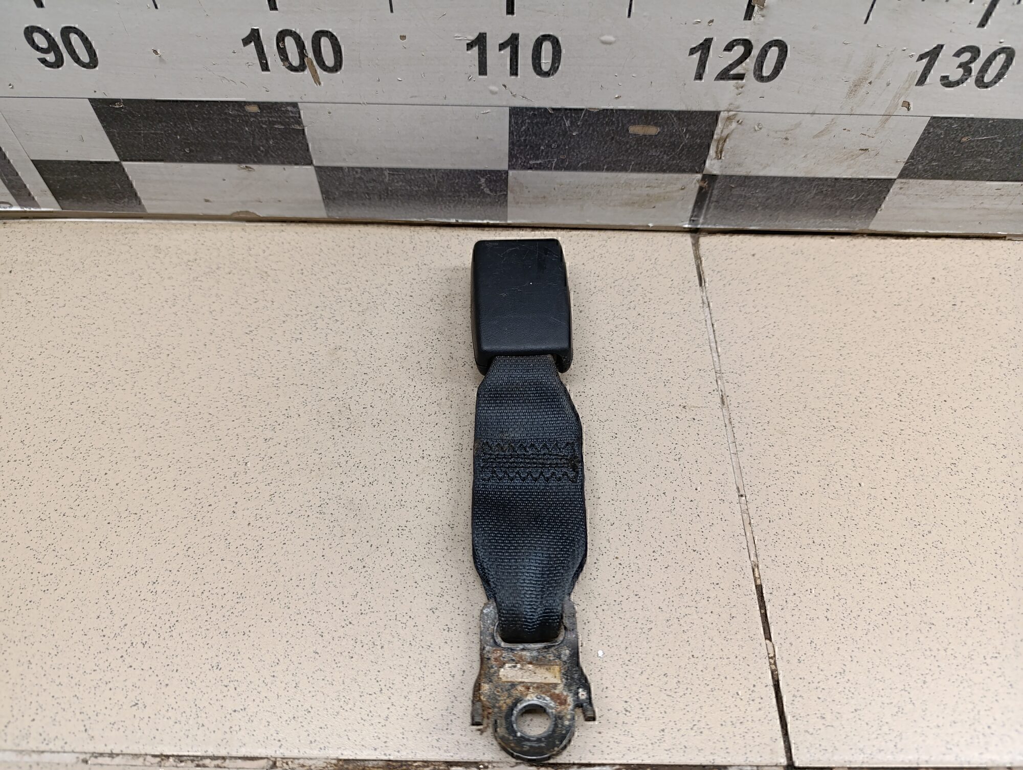 Ответная часть ремня безопасности MITSUBISHI L200 (KB) 2006-2016