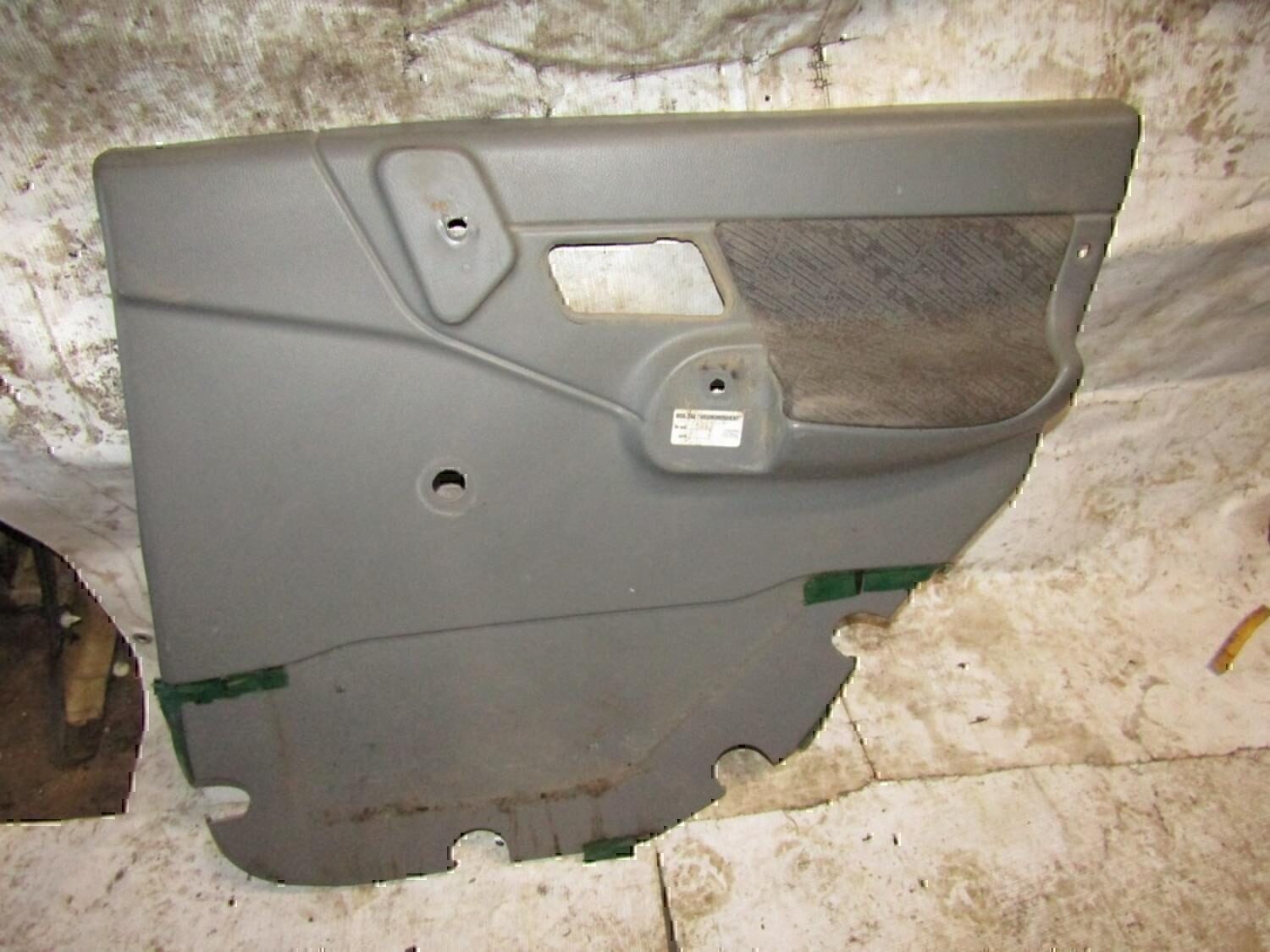 Обшивка двери задней правой UAZ Patriot 2003>