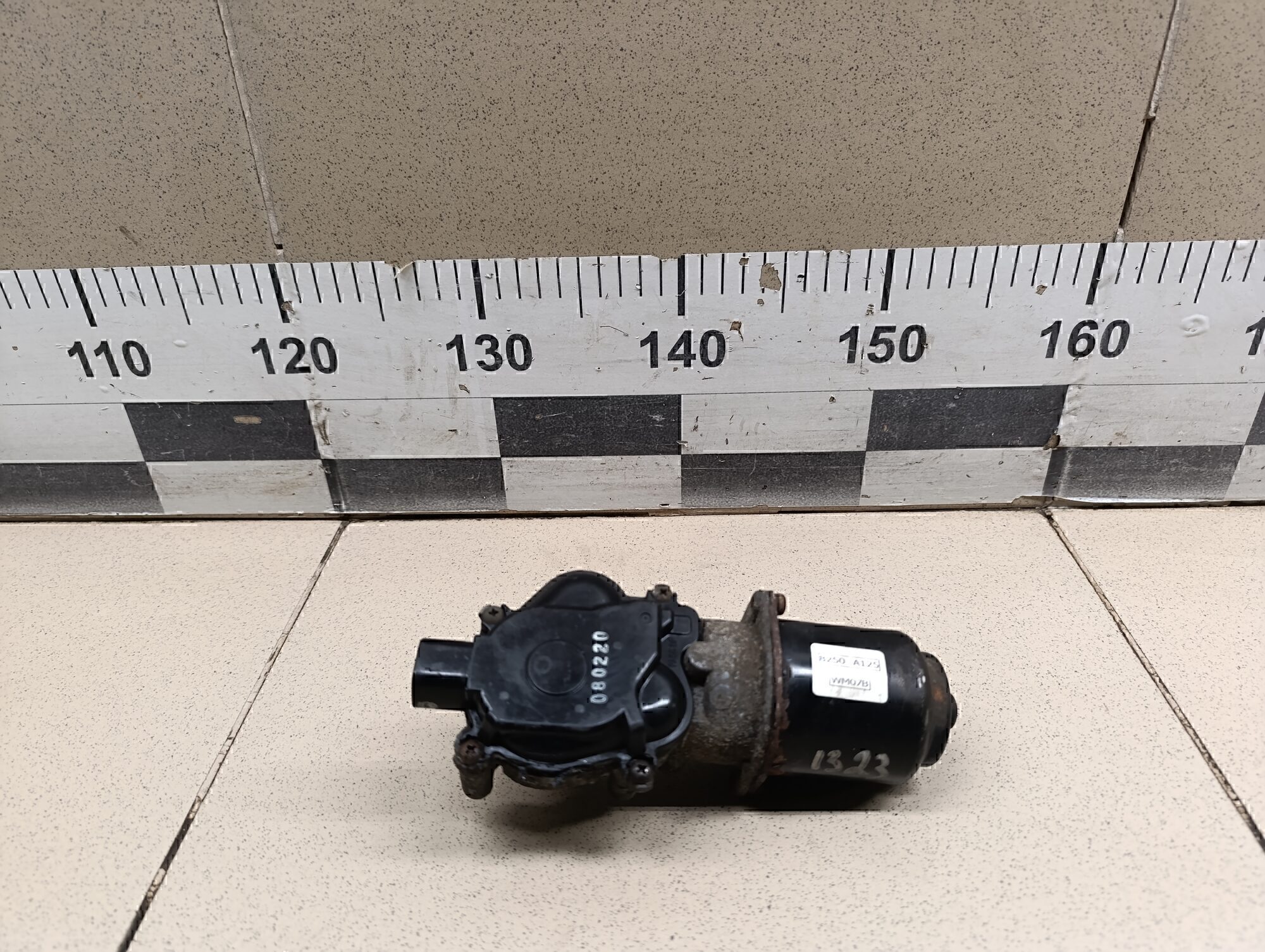 Моторчик стеклоочистителя передний MITSUBISHI L200 (KB) 2006-2016