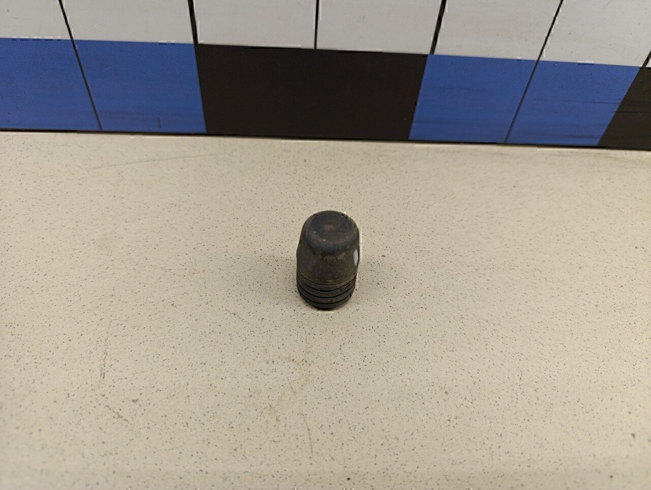 Отбойник крышки багажника HYUNDAI RIO 2017>