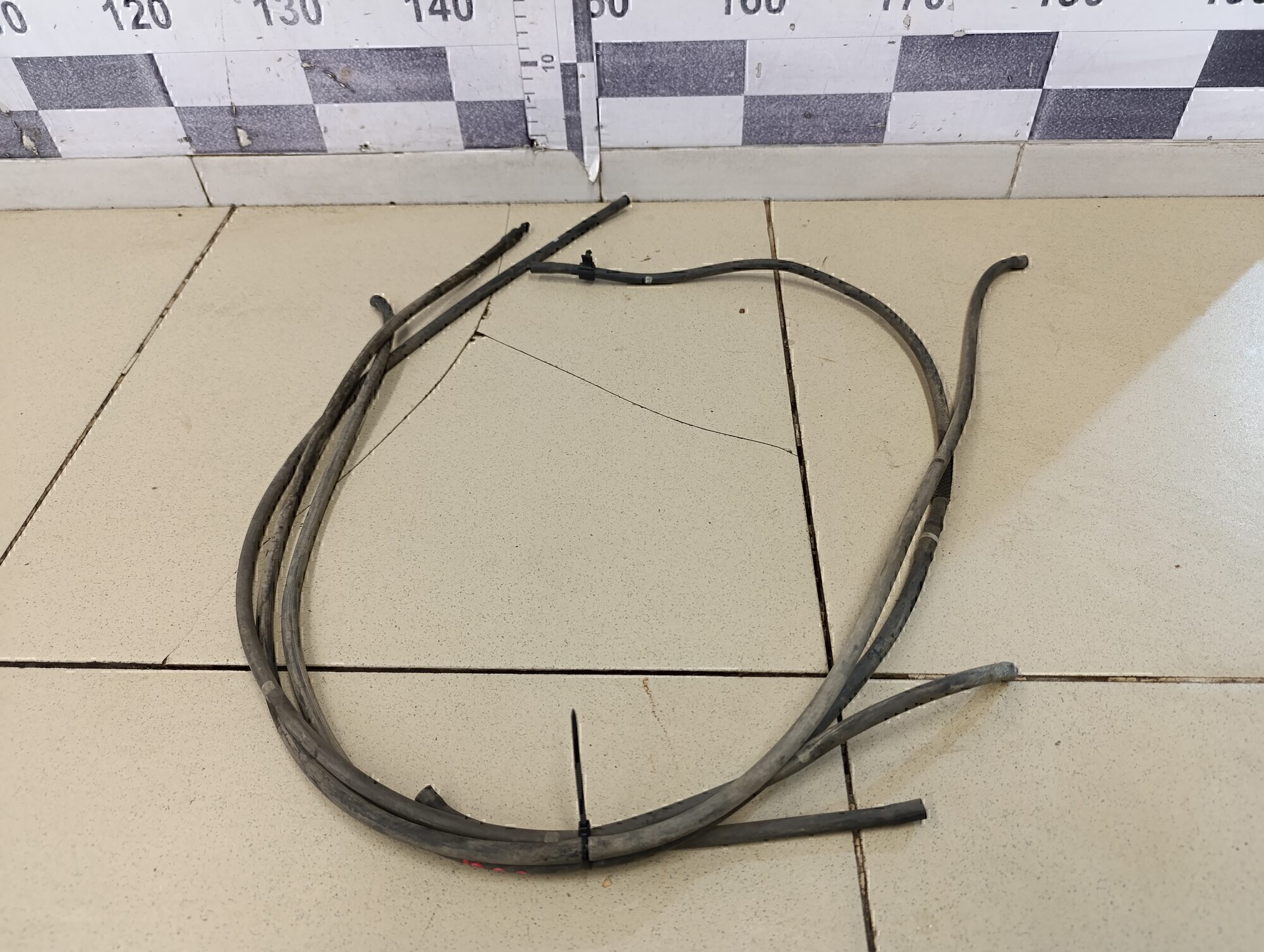 Шланг омывателя KIA Ceed 2012>