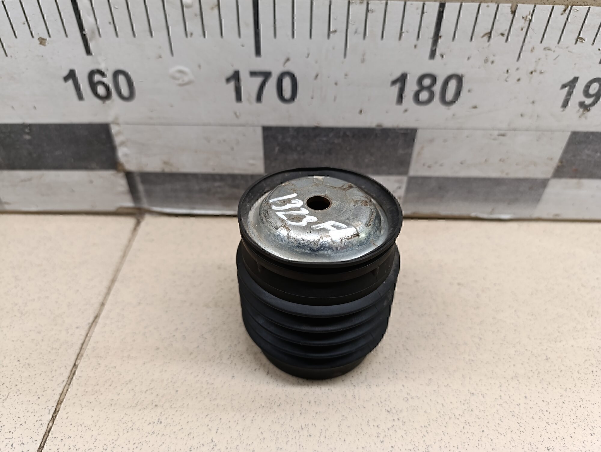 Пыльник переднего амортизатора MITSUBISHI L200 (KB) 2006-2016