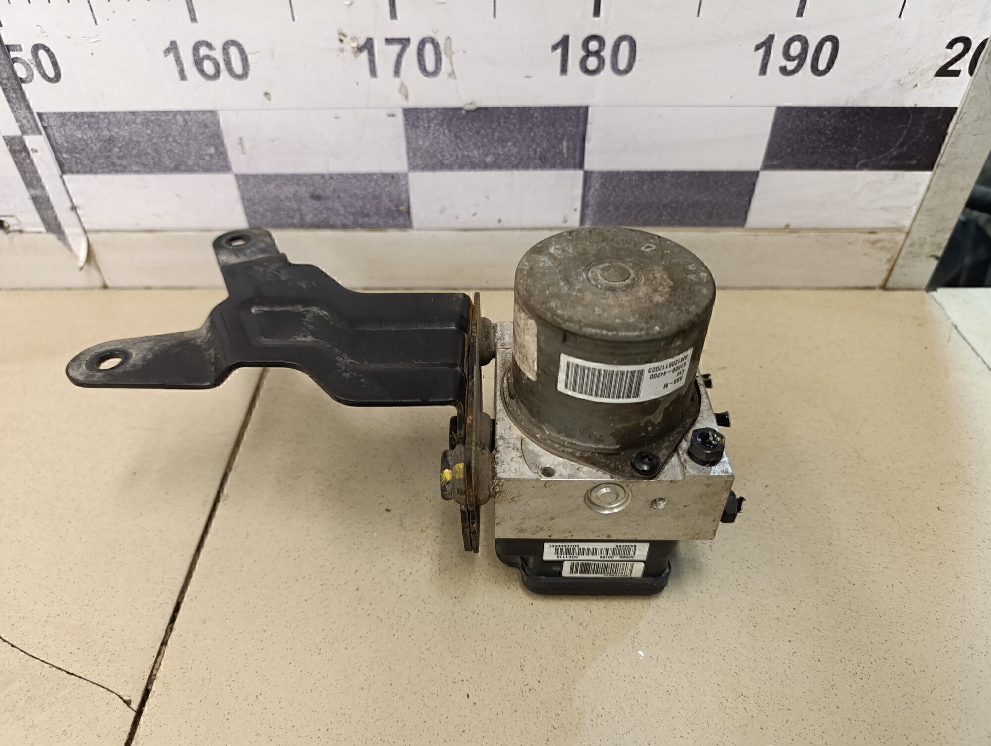 Блок ABS (насос) KIA Ceed 2012>