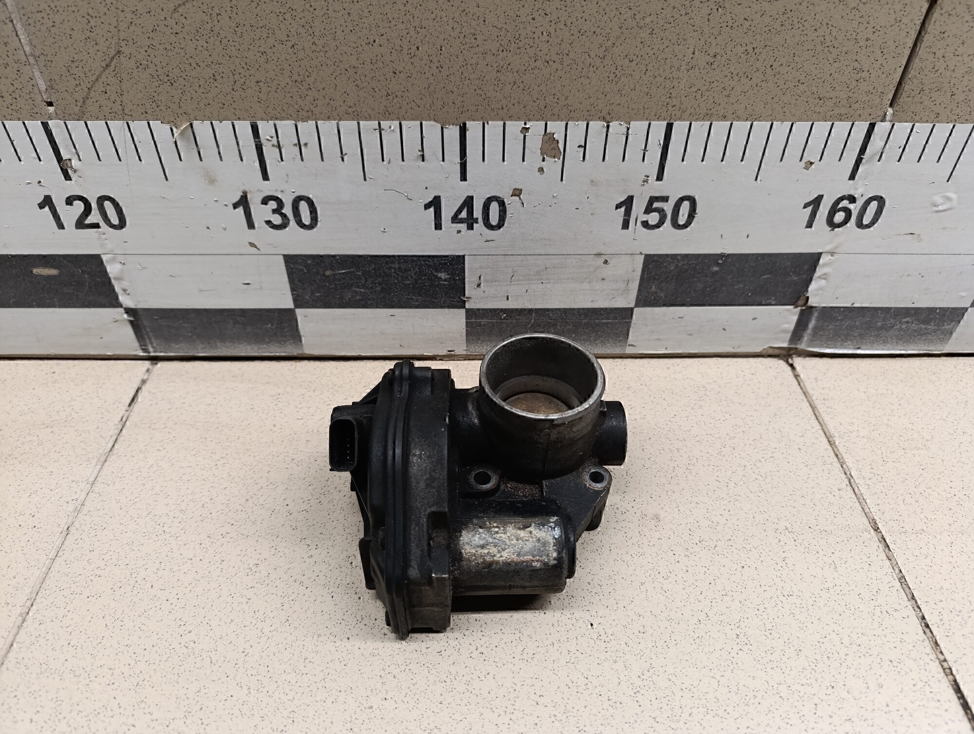 Заслонка дроссельная электрическая FORD Focus II 2005-2008