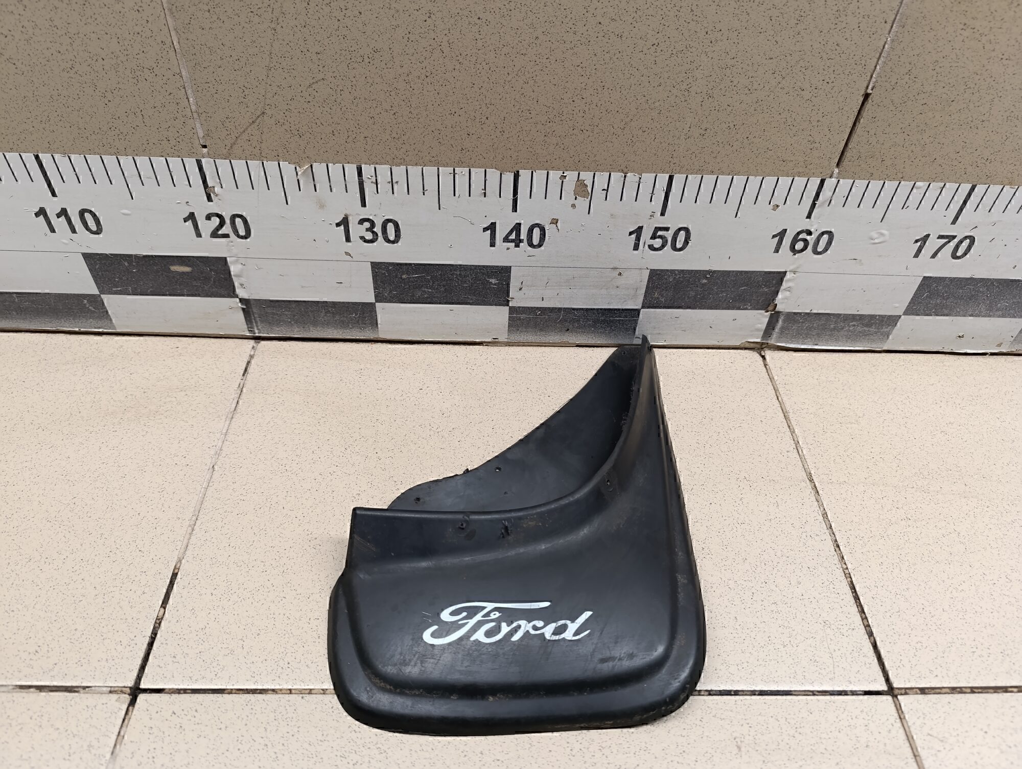 Брызговик задний правый FORD Focus II 2005-2008