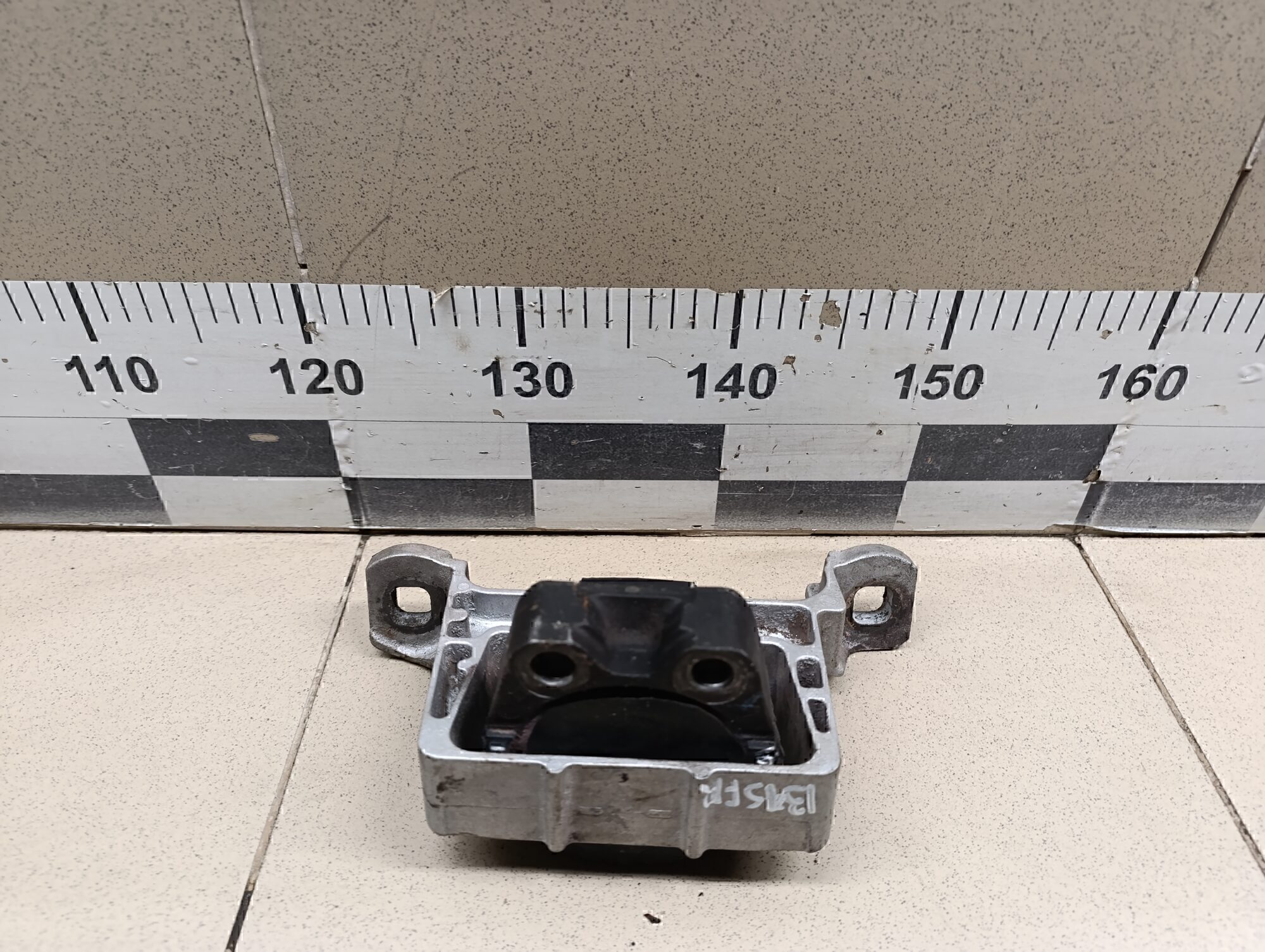 Опора двигателя FORD Focus II 2005-2008