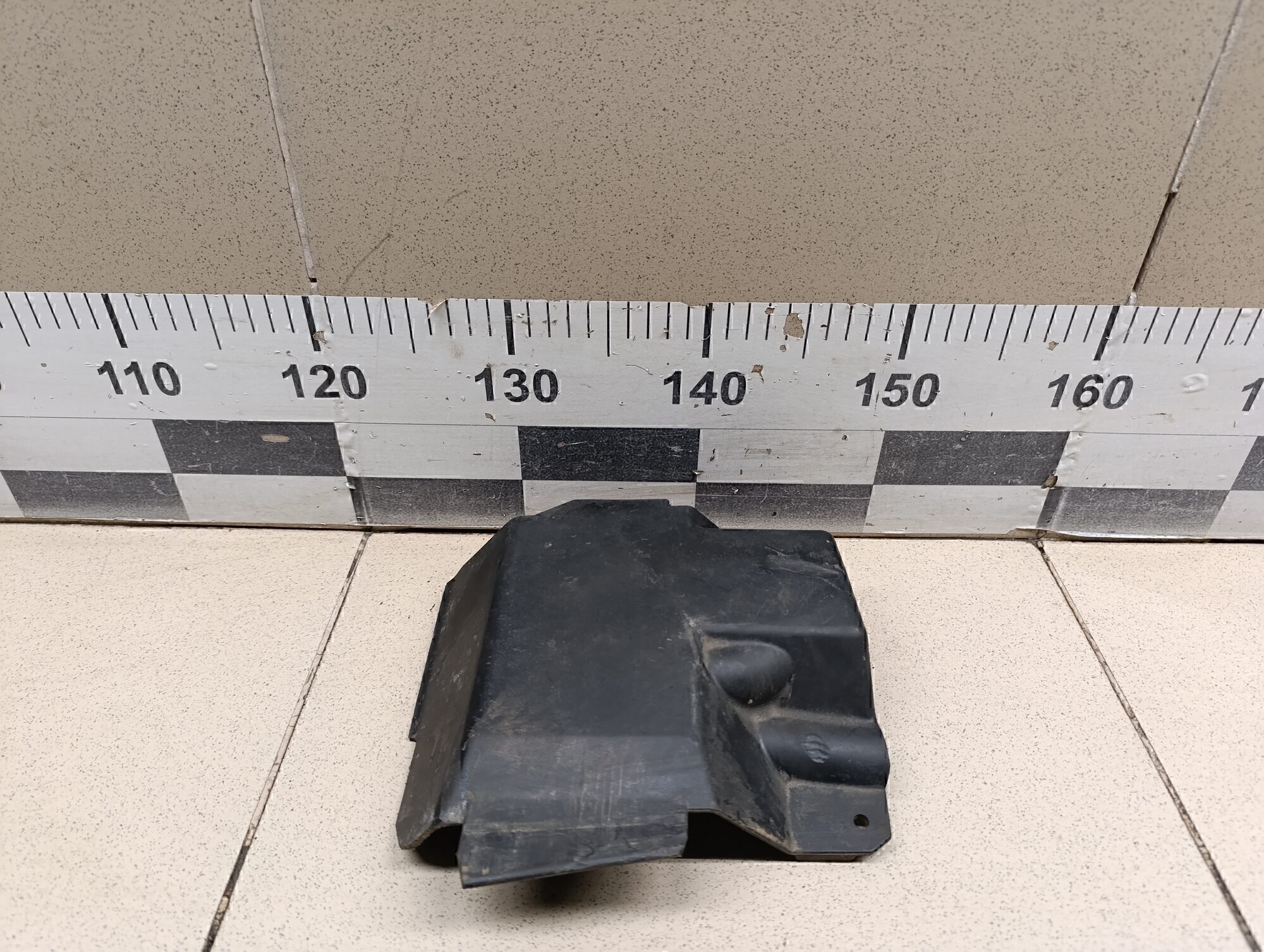 Крышка блока управления двигателем FORD Focus II 2005-2008