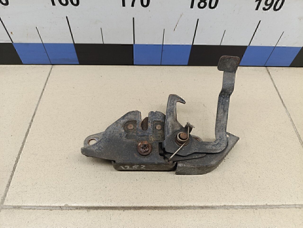 Замок капота FORD Ranger 2006-2012