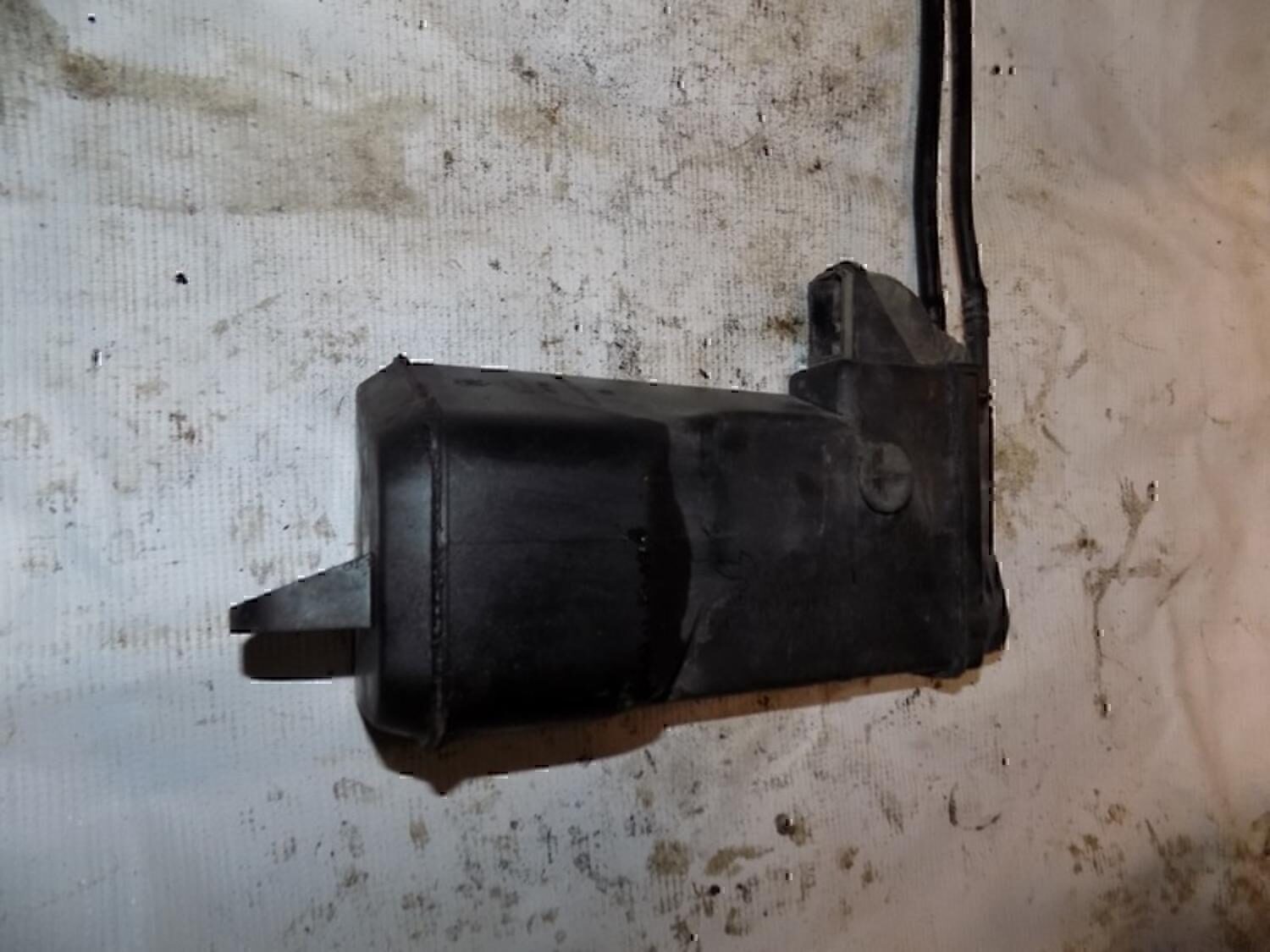 Абсорбер (фильтр угольный) OPEL Astra H / Family 2004-2015