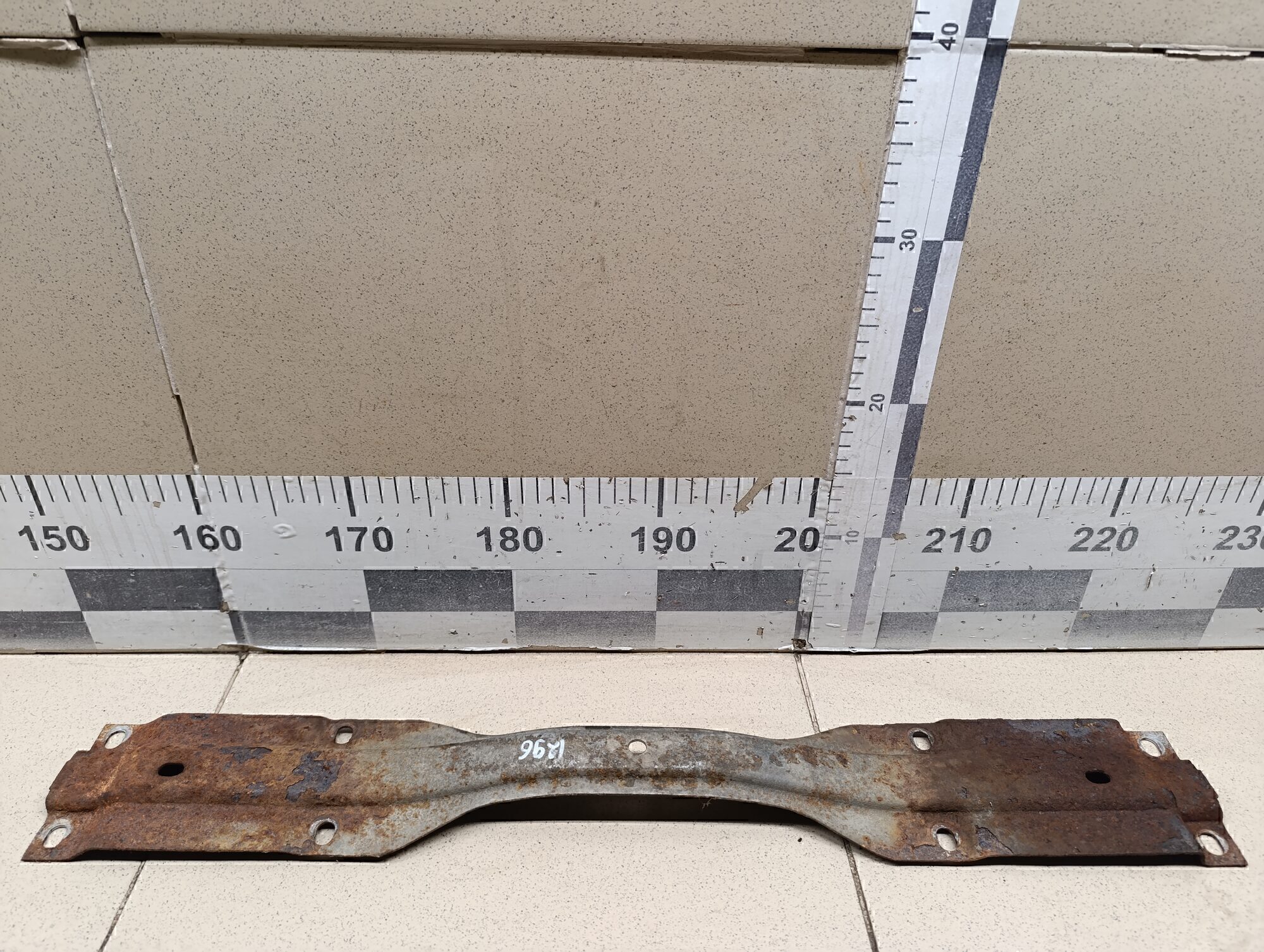 Усилитель пола Audi Fabia 1999-2006