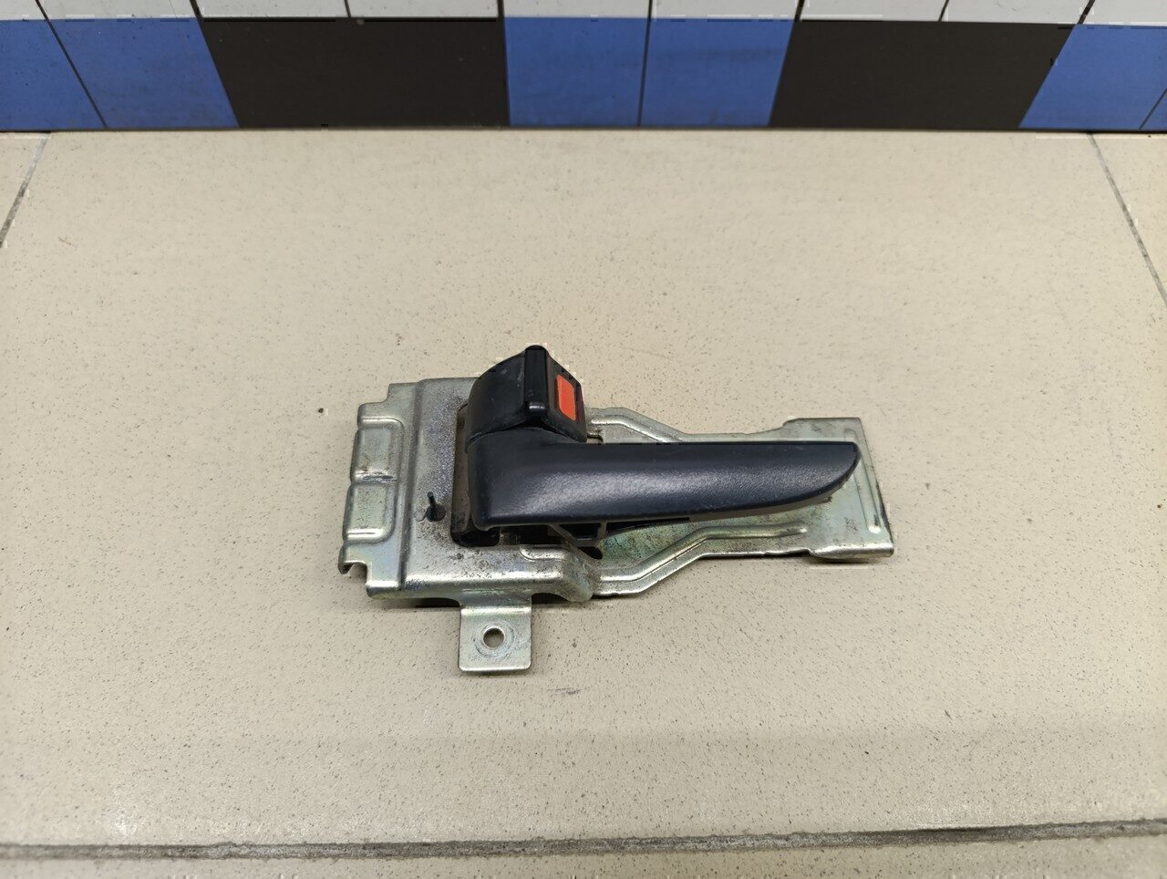 Ручка двери внутренняя левая FORD Ranger 2006-2012