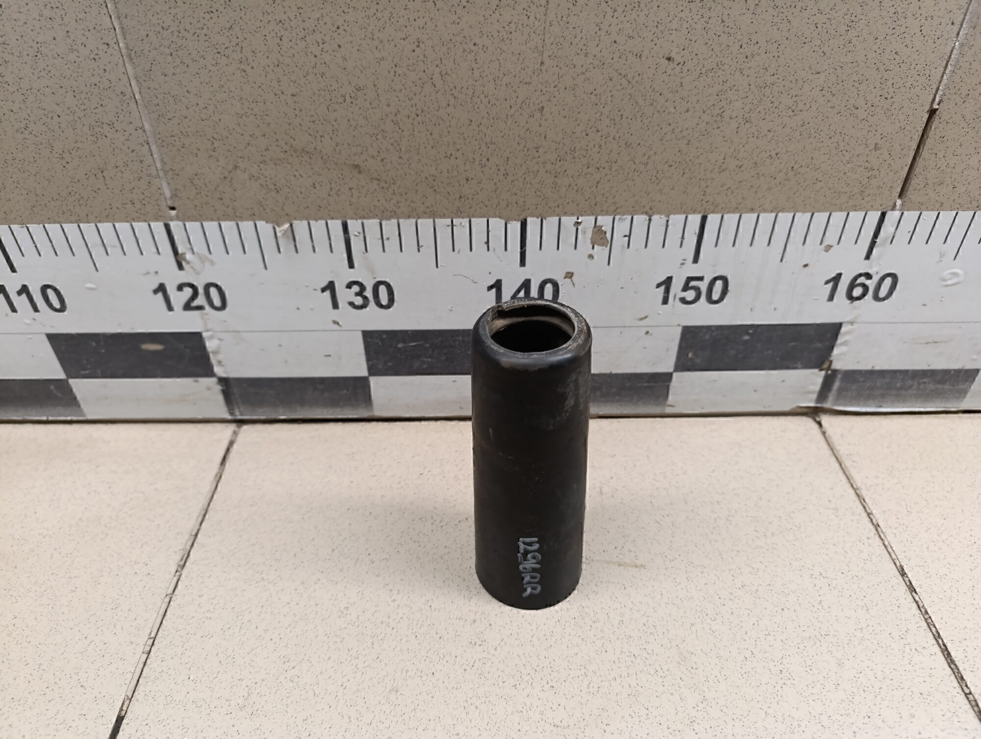 Пыльник заднего амортизатора SKODA Fabia 2007-2015