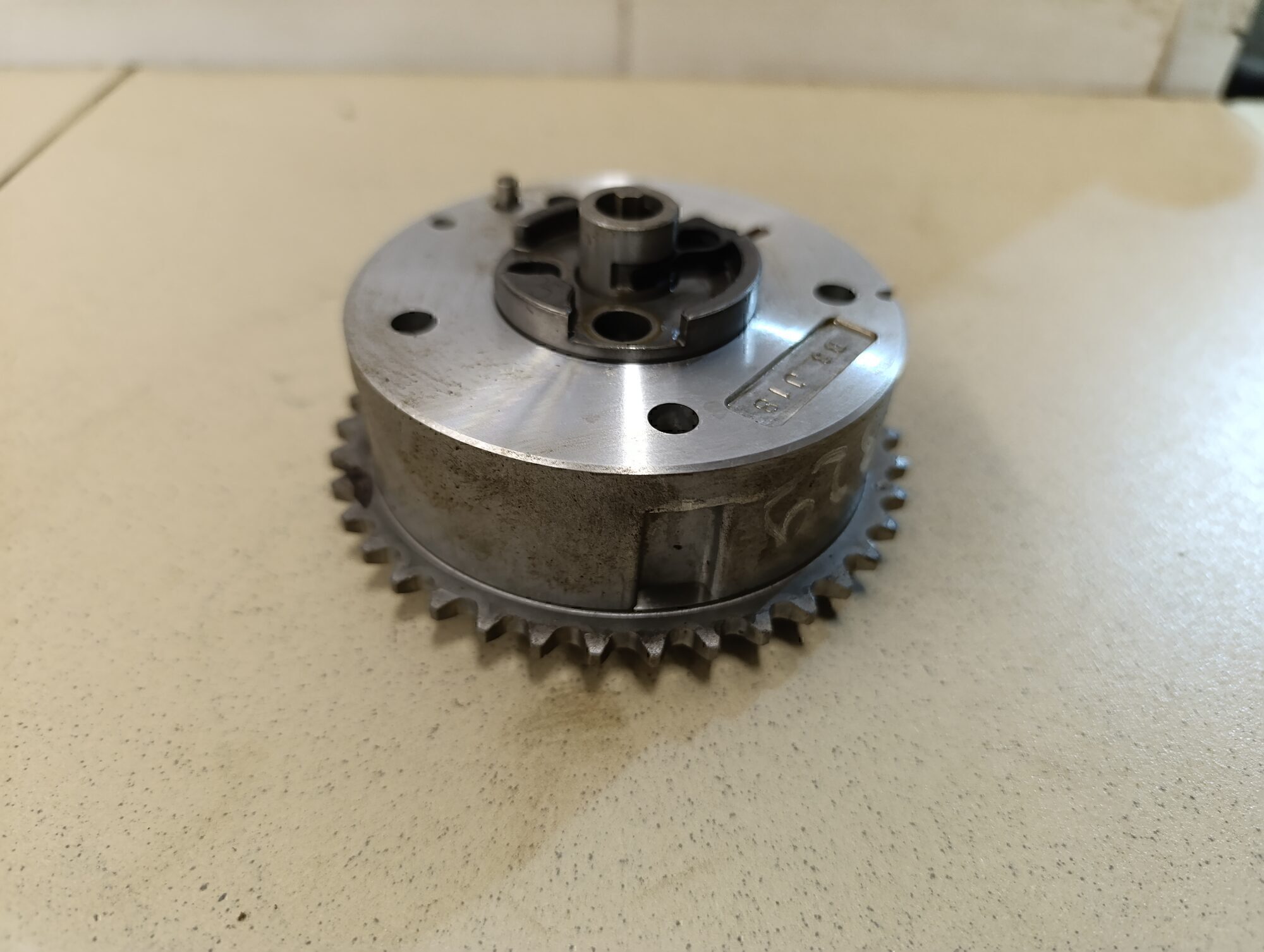 Механизм изменения фаз ГРМ TOYOTA RAV 4 2019>