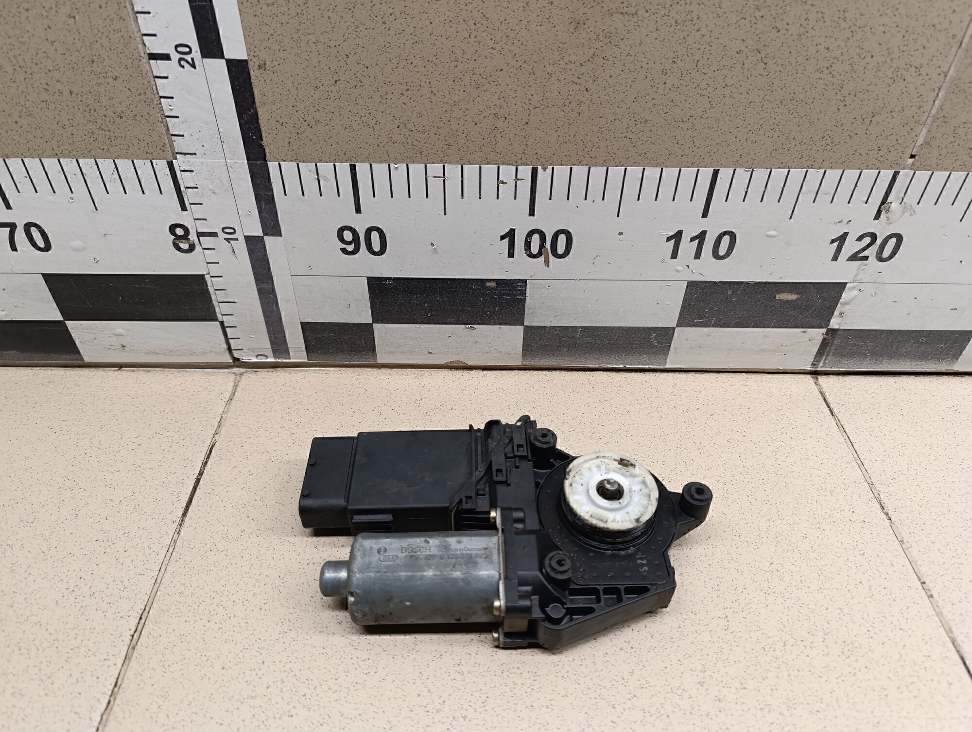 Моторчик стеклоподъемника VW Passat [B5] 2000-2005