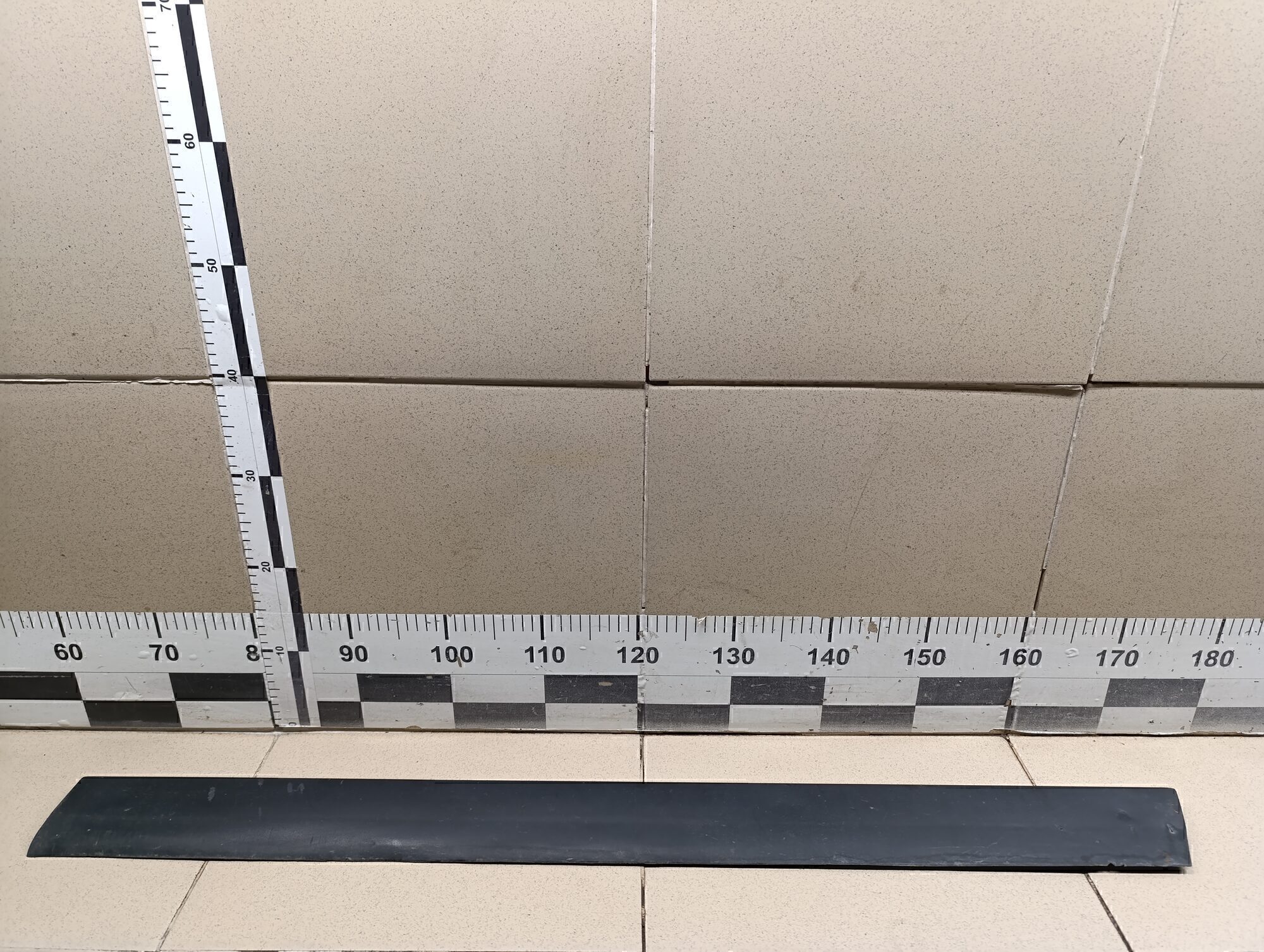 Молдинг передней правой двери VW Passat [B5] 1996-2000