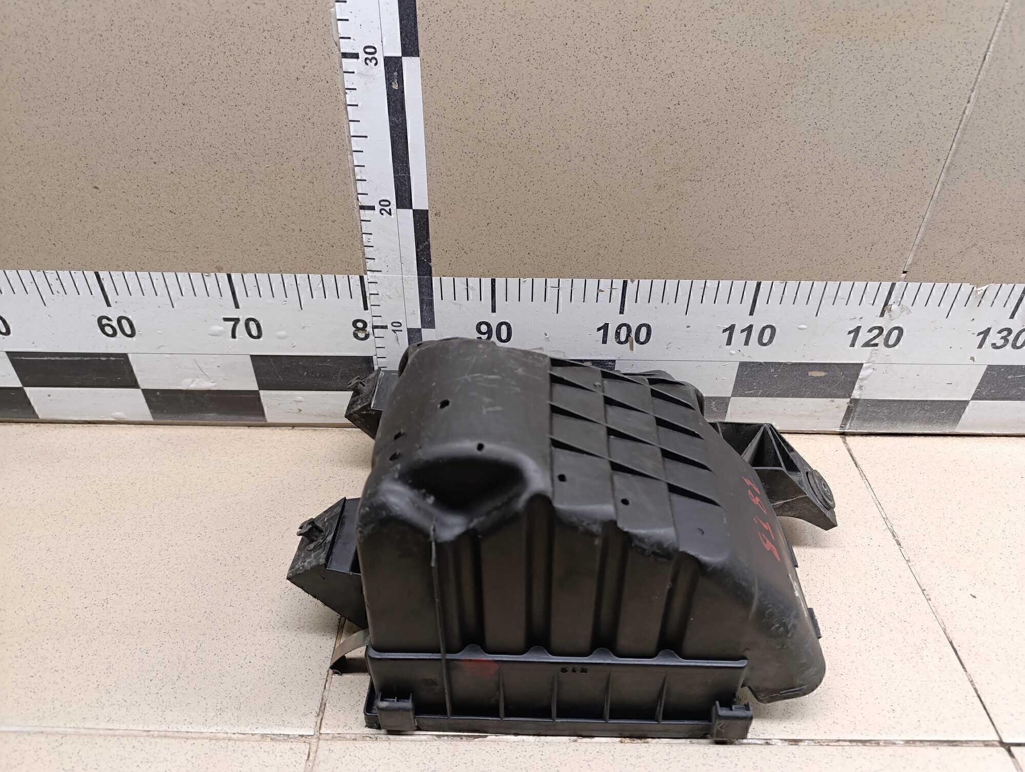 Корпус воздушного фильтра VW Passat [B5] 2000-2005