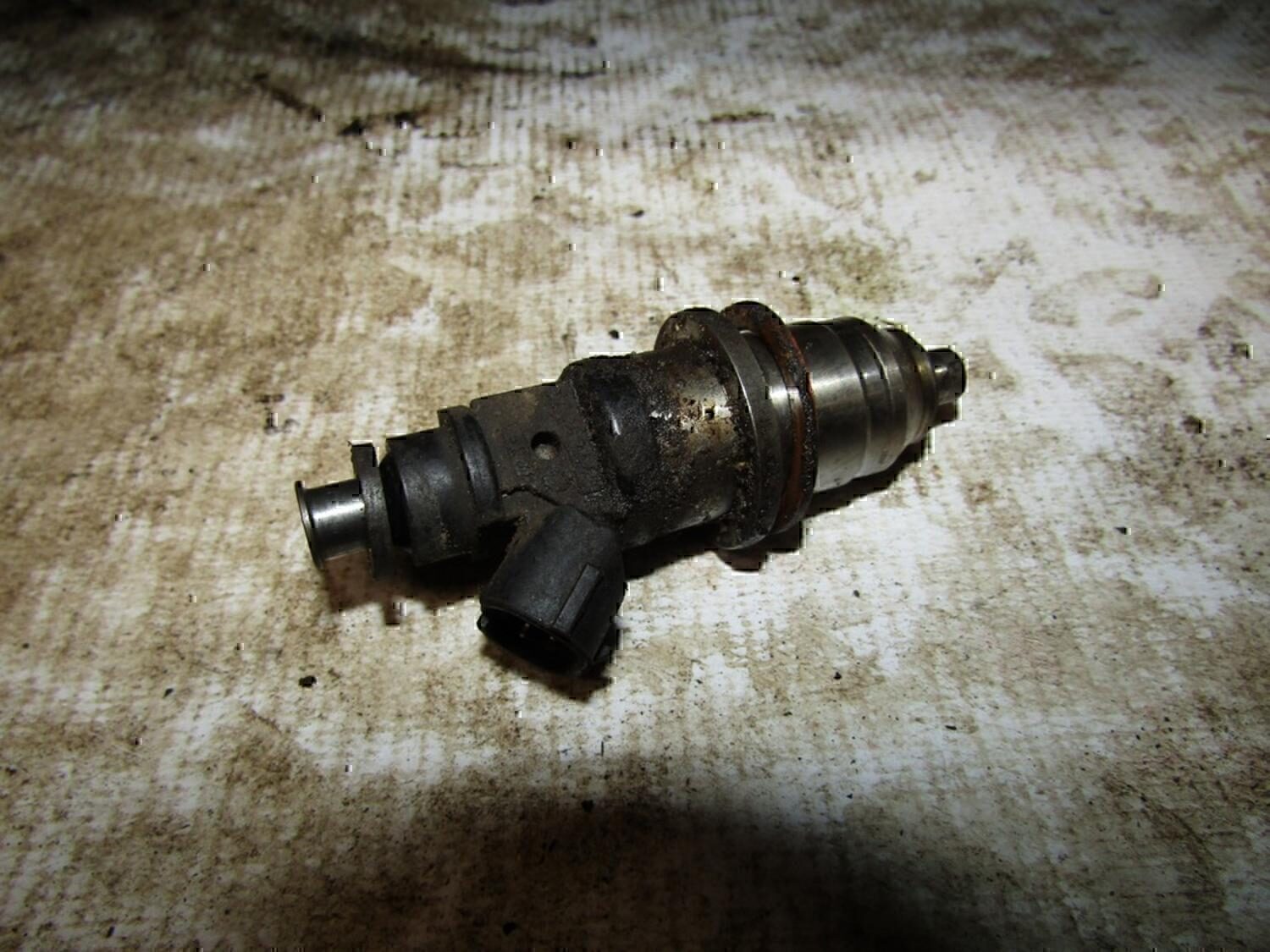 Форсунка инжекторная электрическая MITSUBISHI Carisma (DA) 1999-2003