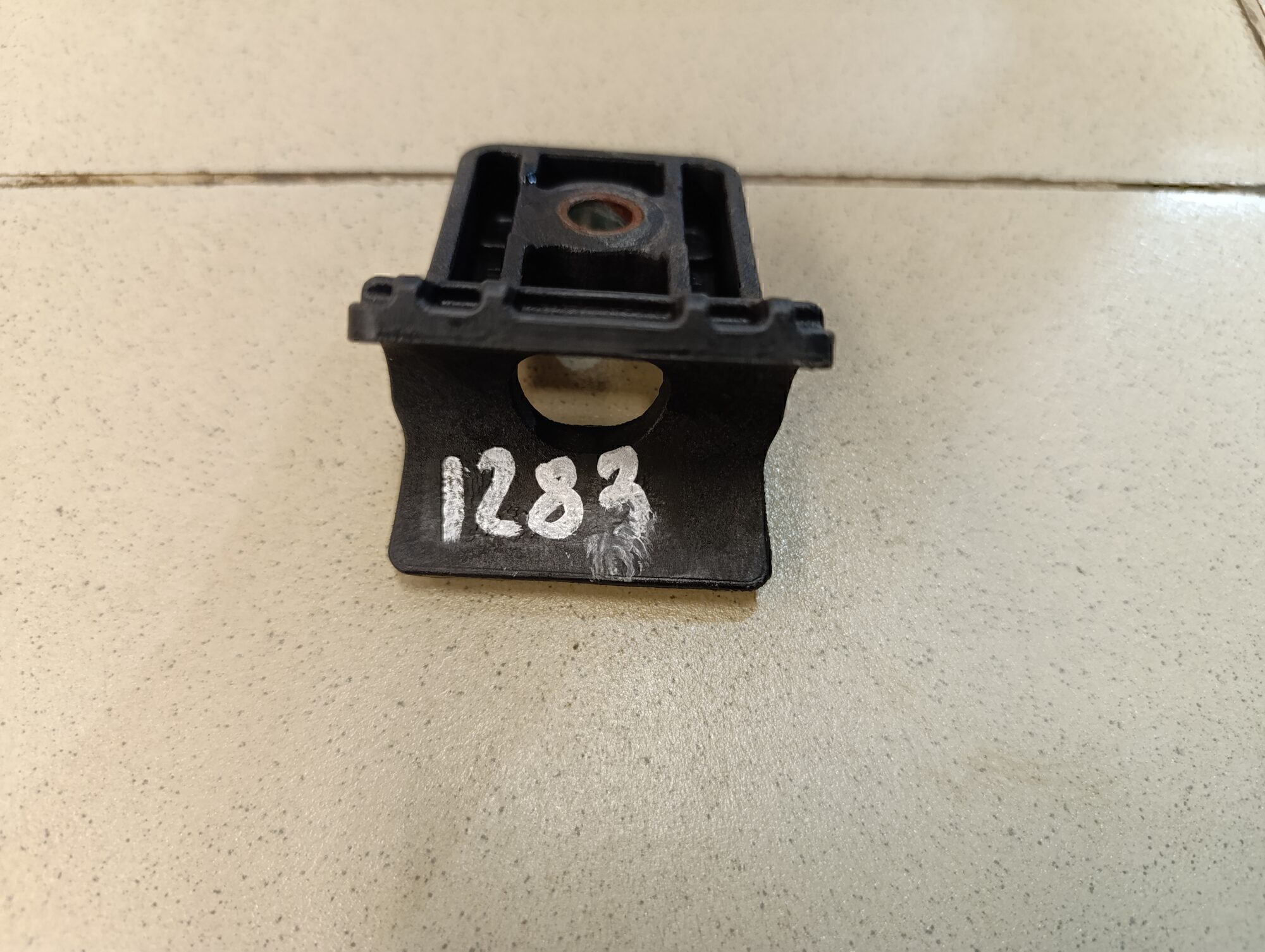 Кронштейн радиатора Chevrolet Cruze 2009-2016