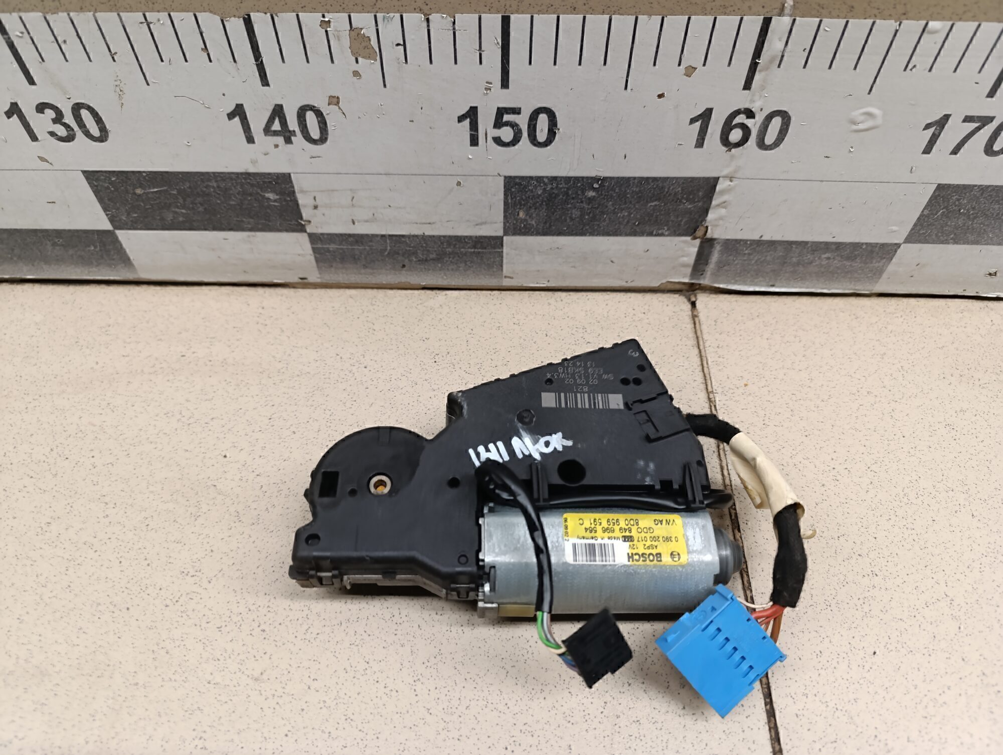 Моторчик люка VW Passat [B5] 2000-2005