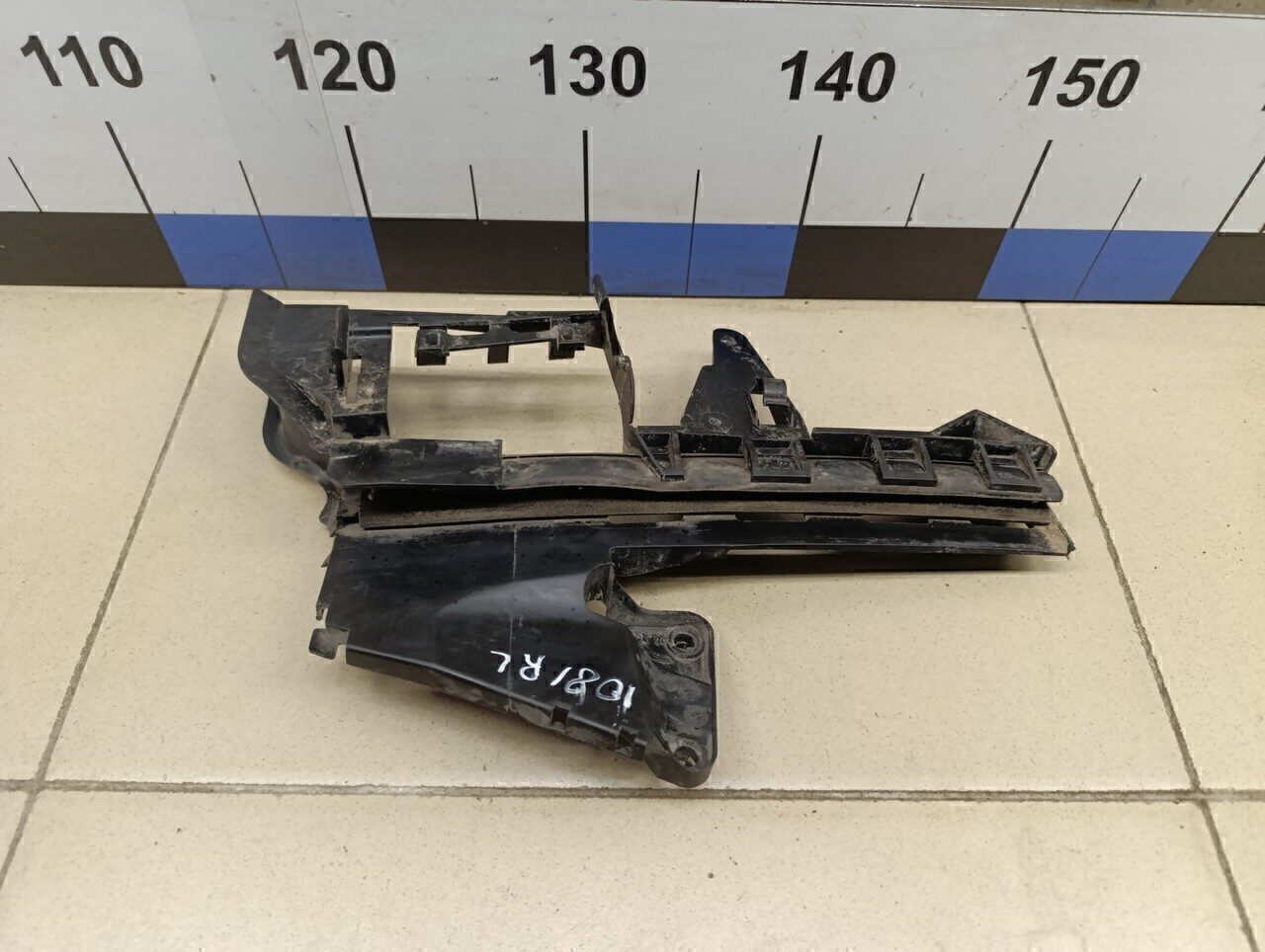 Фиксатор замка двери FORD Focus II 2005-2008