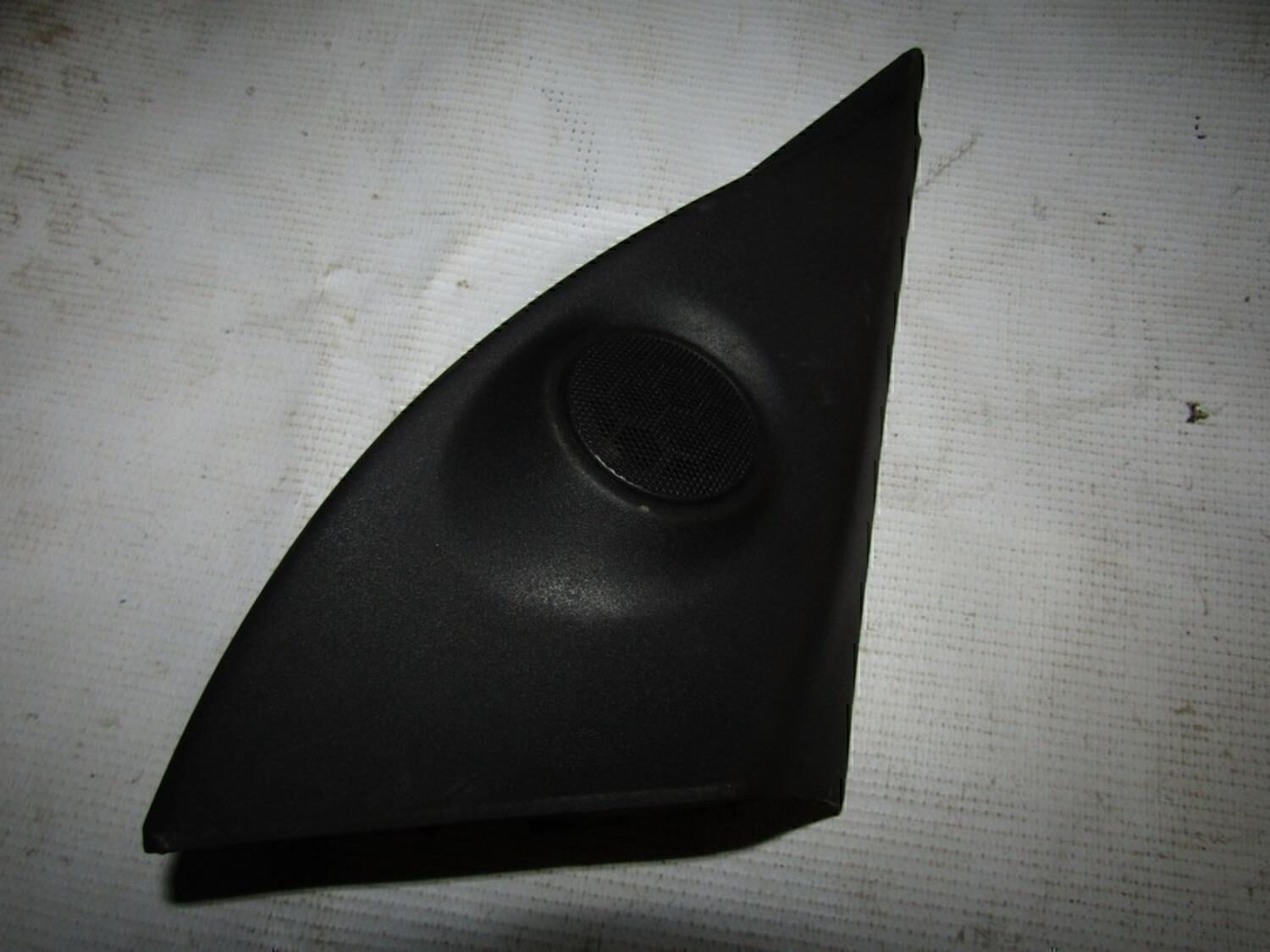 Крышка зеркала внутренняя правая OPEL Astra H / Family 2004-2015