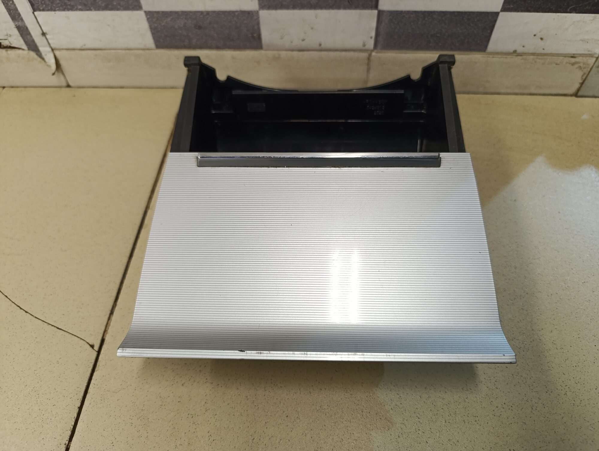 Ящик передней консоли SKODA Octavia (A7) 2013>