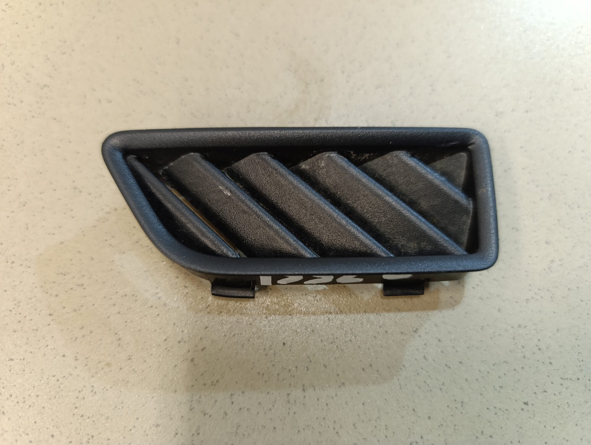 Дефлектор воздушный SKODA Octavia (A7) 2013>