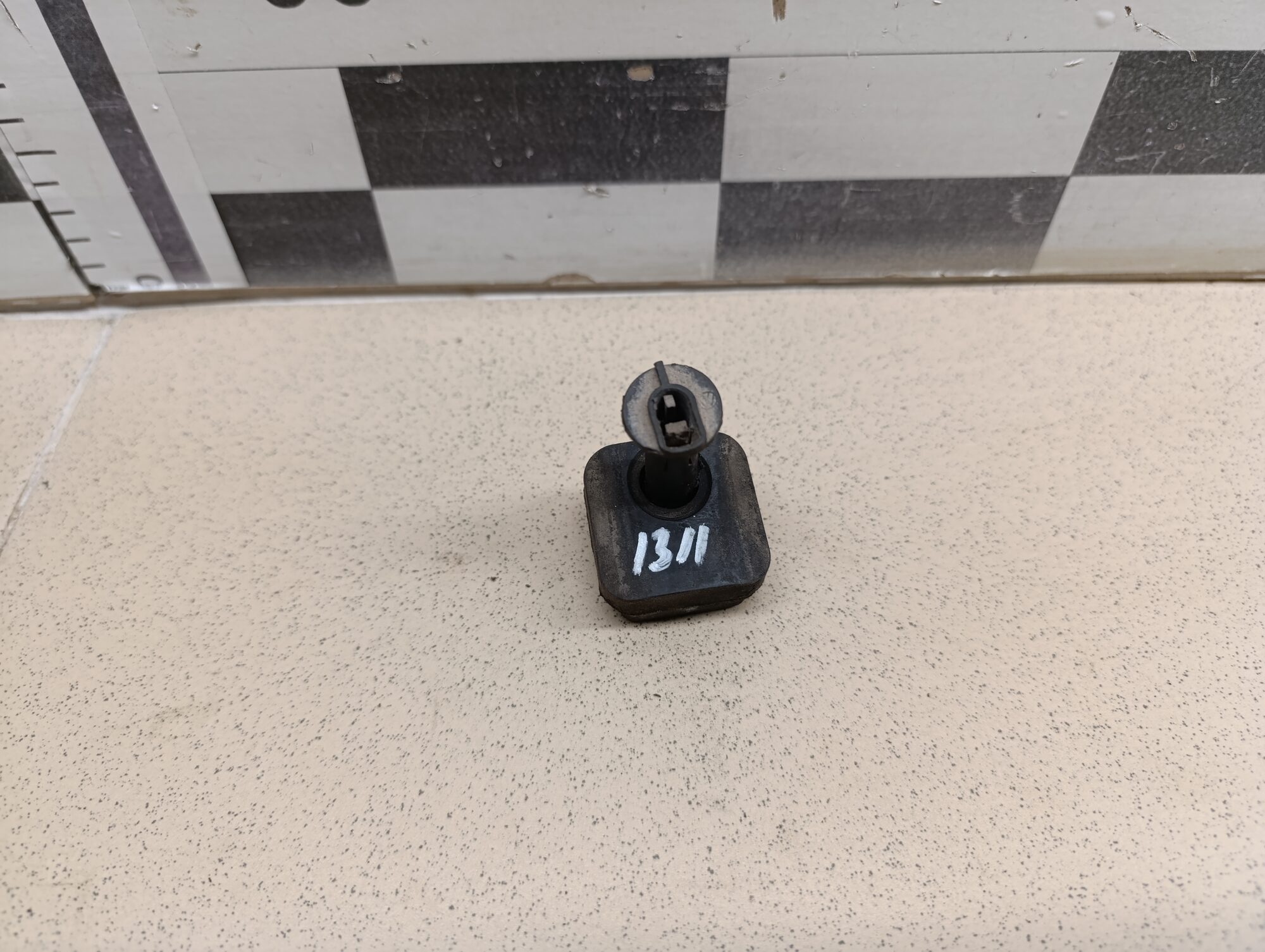 Подушка радиатора VW Passat [B5] 2000-2005