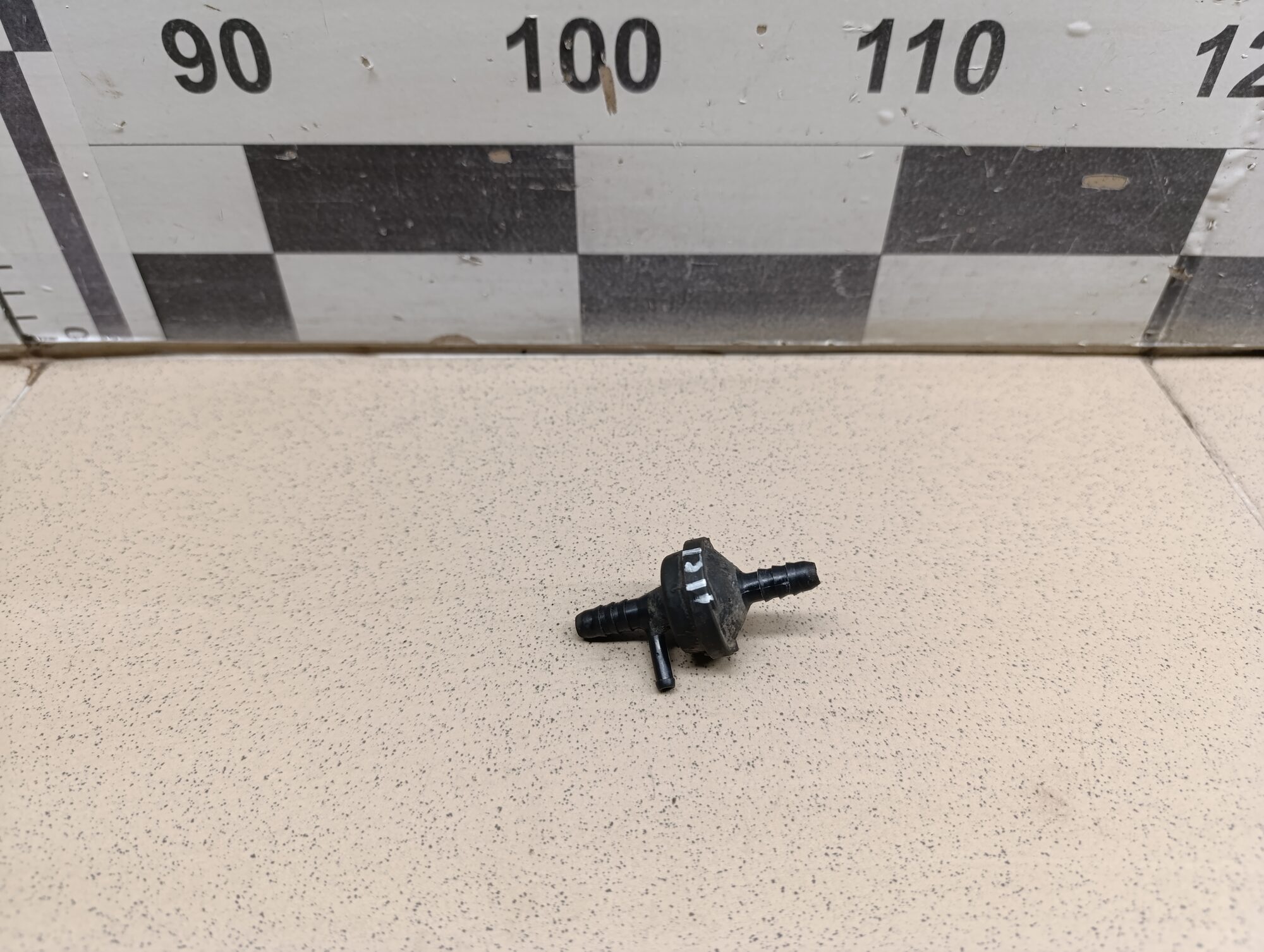 Клапан обратный VW Passat [B5] 2000-2005