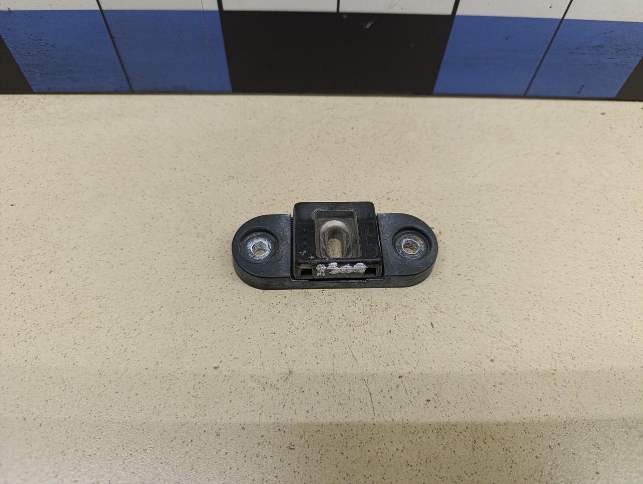 Отбойник крышки багажника SKODA Octavia (A4 1U-) 2000-2011