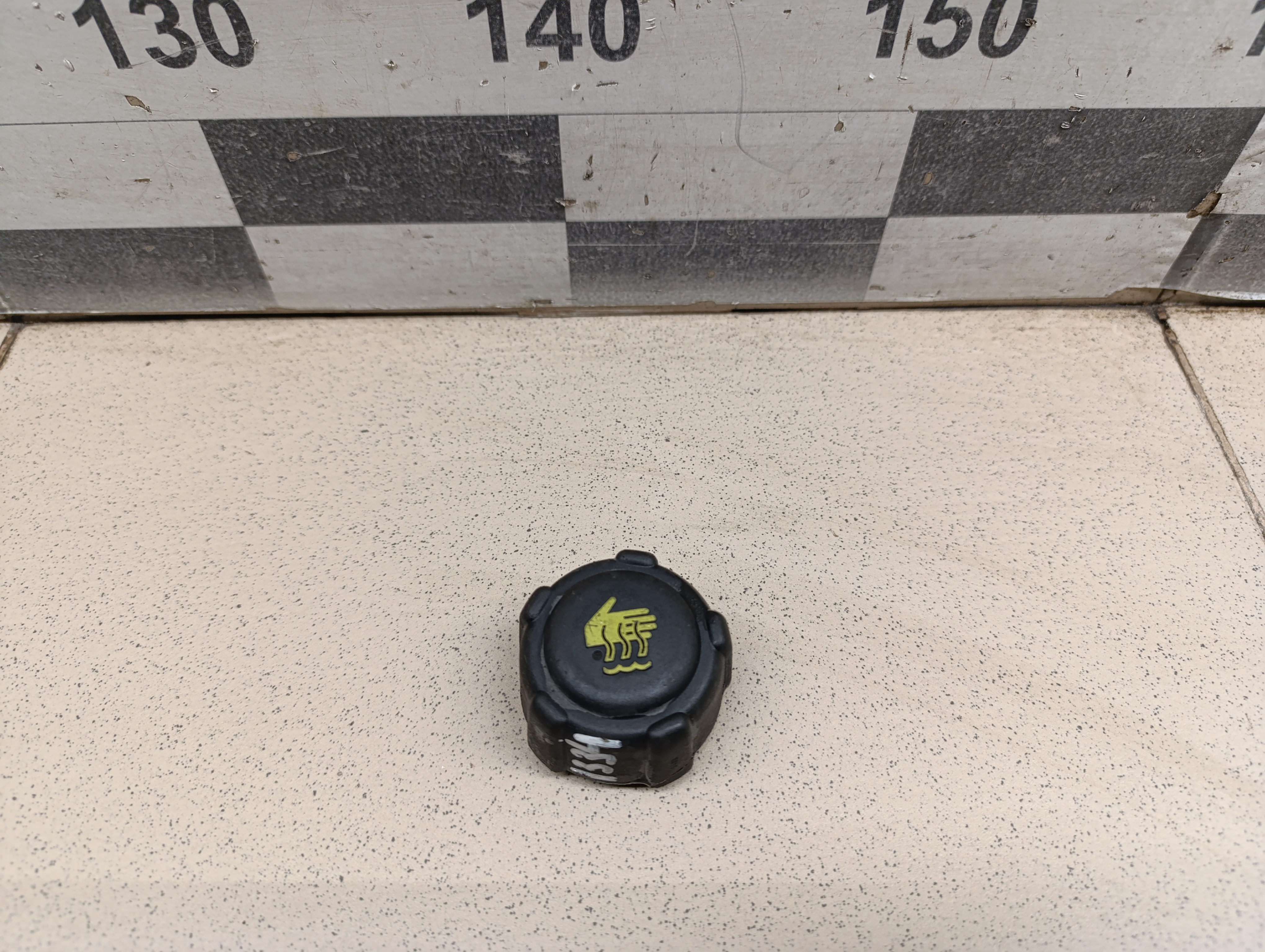 Крышка расширительного бачка NISSAN Almera (G15) 2013>