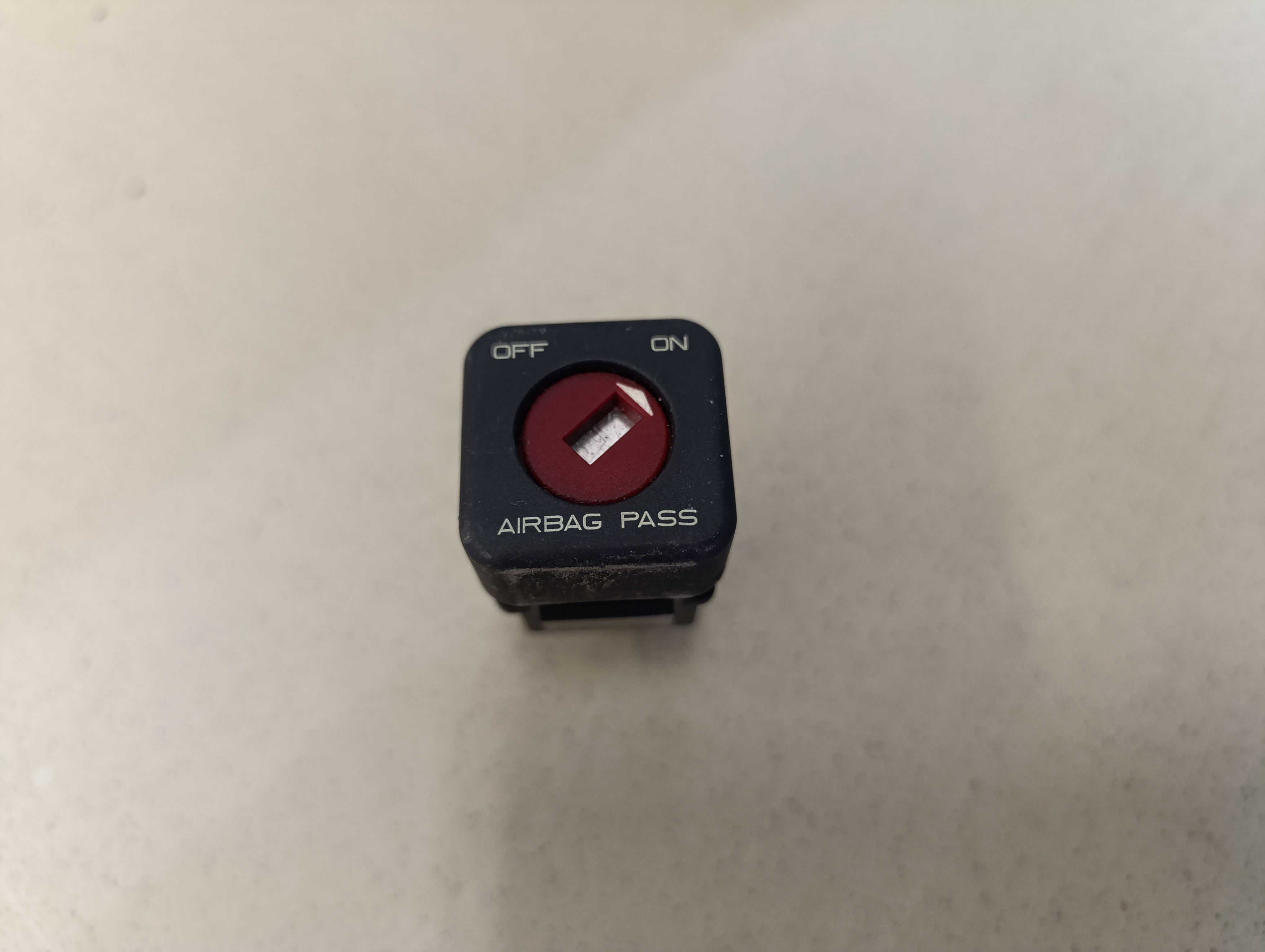 Выключатель CITROEN C4 II 2011>