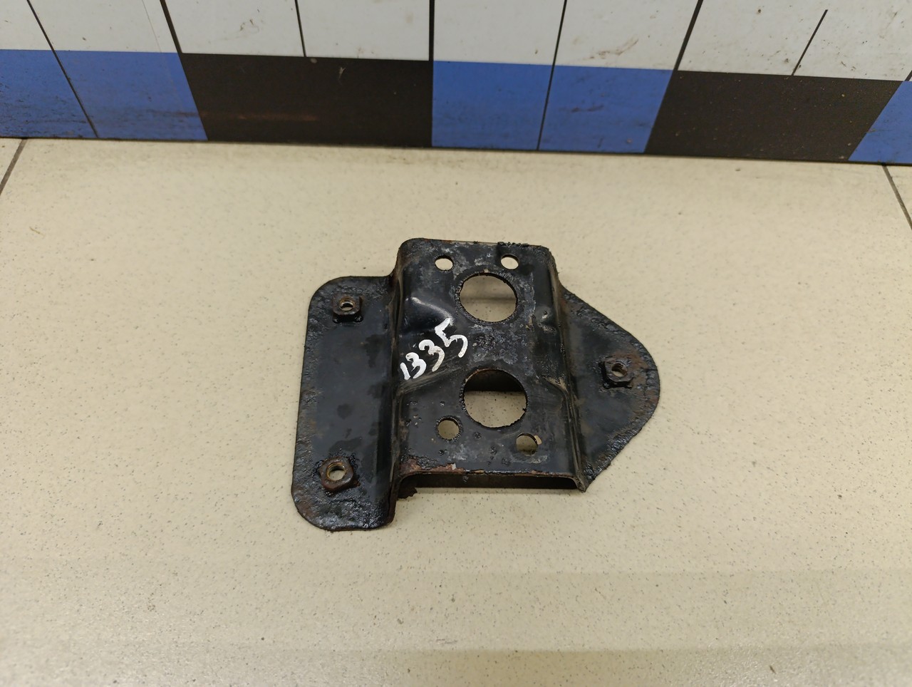 Кронштейн блока ABS (насос) TOYOTA Yaris 2005-2011