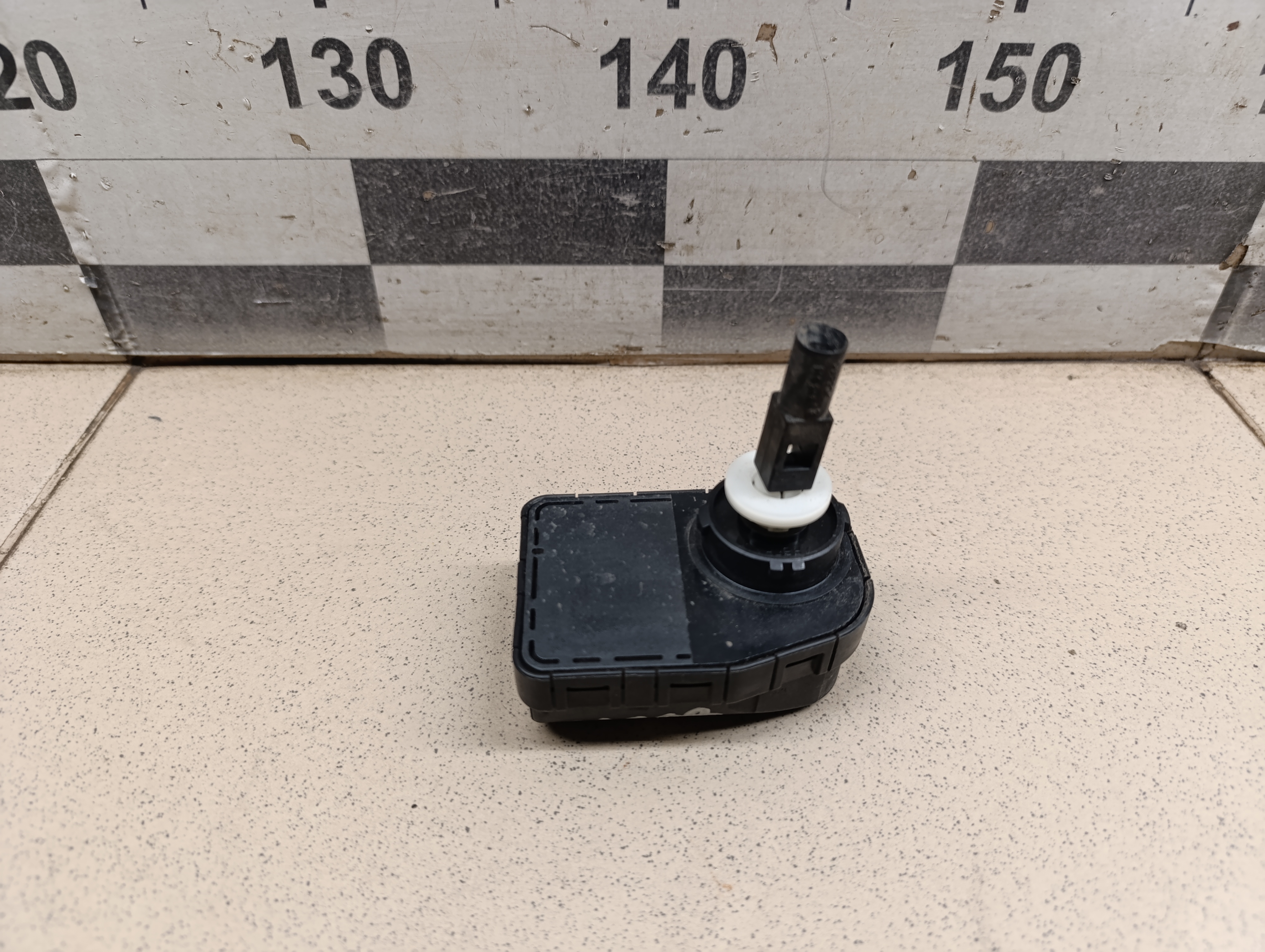 Моторчик корректора фары MERCEDES-BENZ W210 E-Klasse 1995-2000