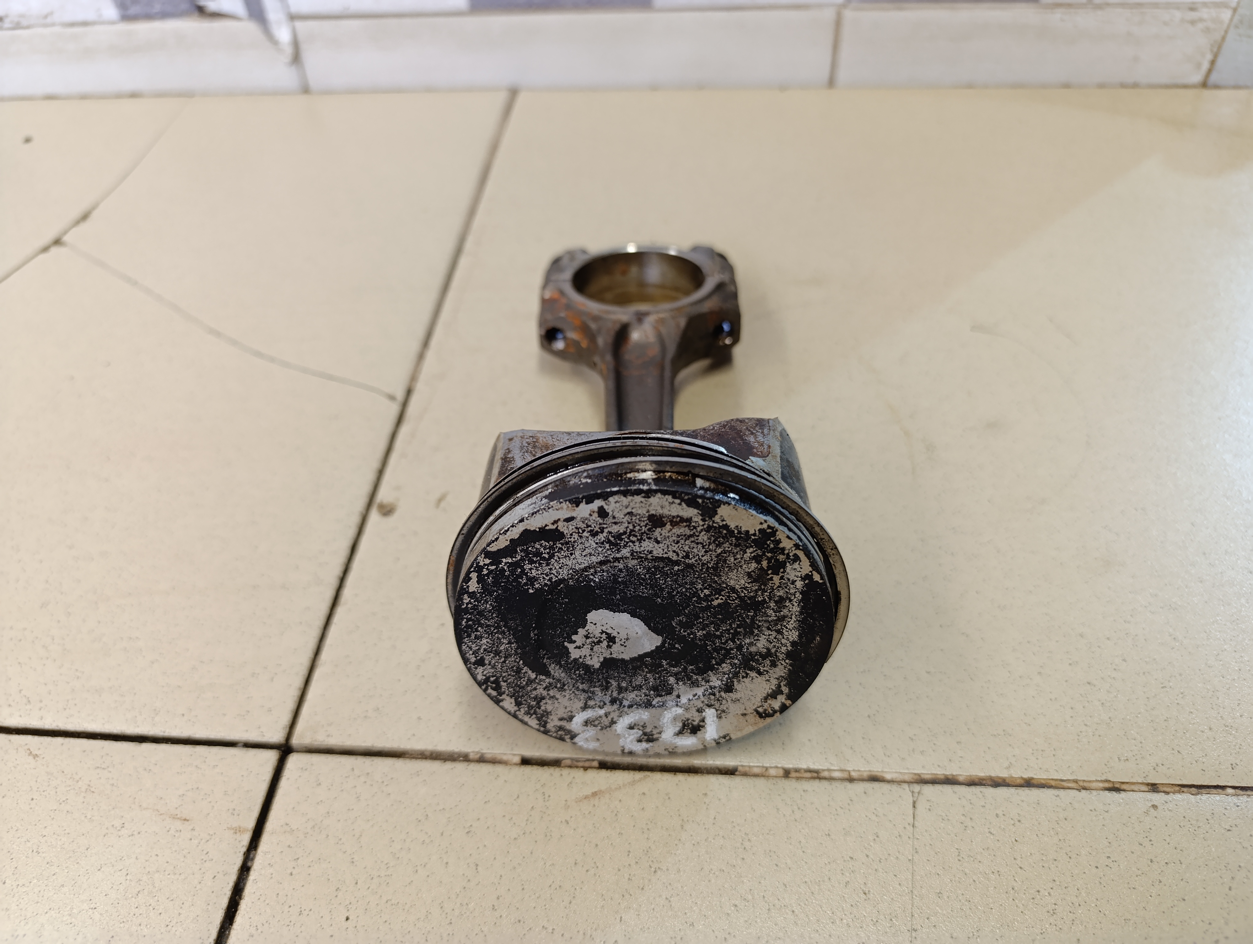 Поршень с шатуном PEUGEOT 206 1998-2012