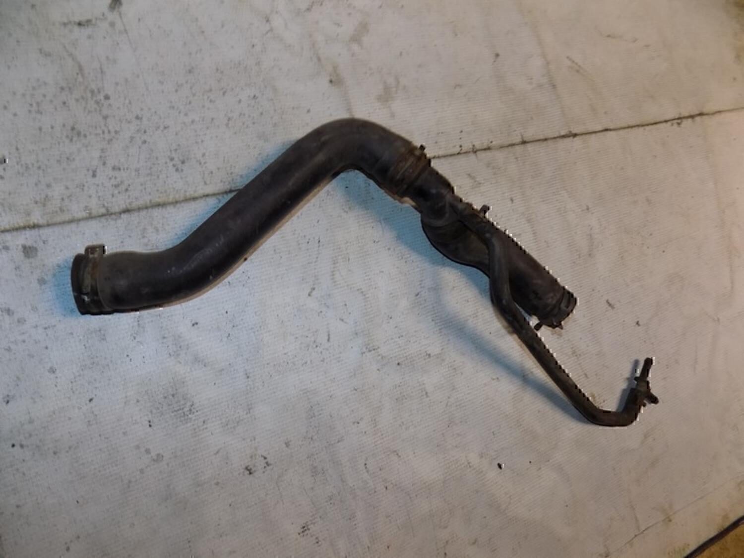 Шланг системы охлаждения VW Golf IV/Bora 1997-2005