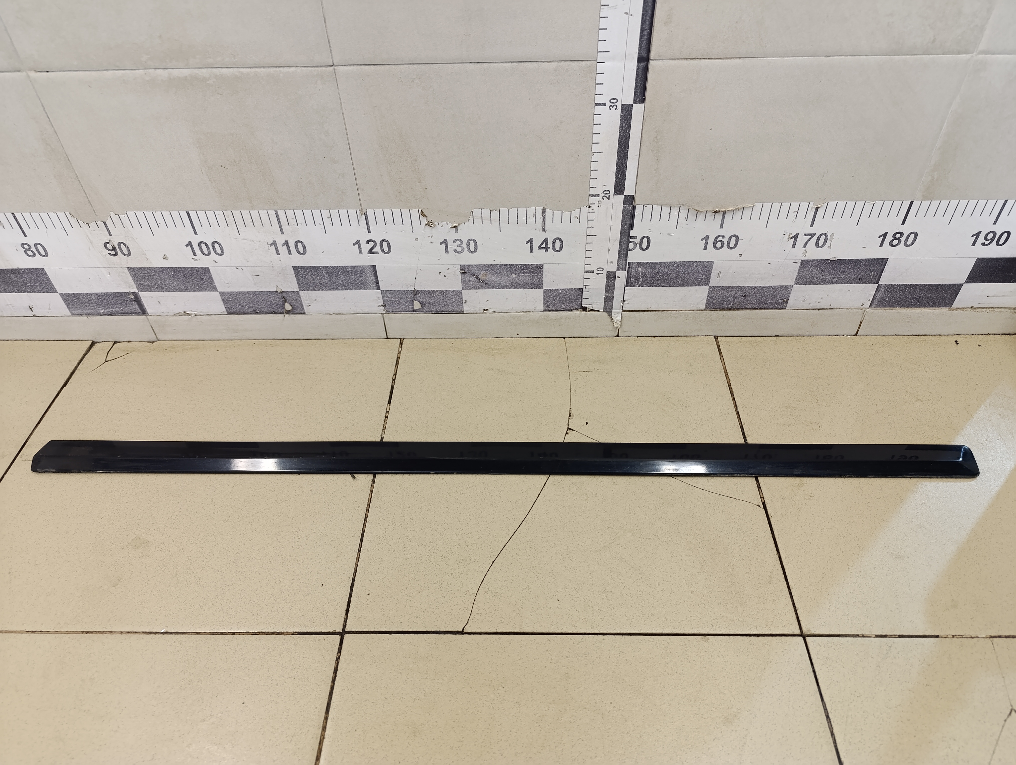 Молдинг передней правой двери SKODA Octavia (A5 1Z-) 2004-2013