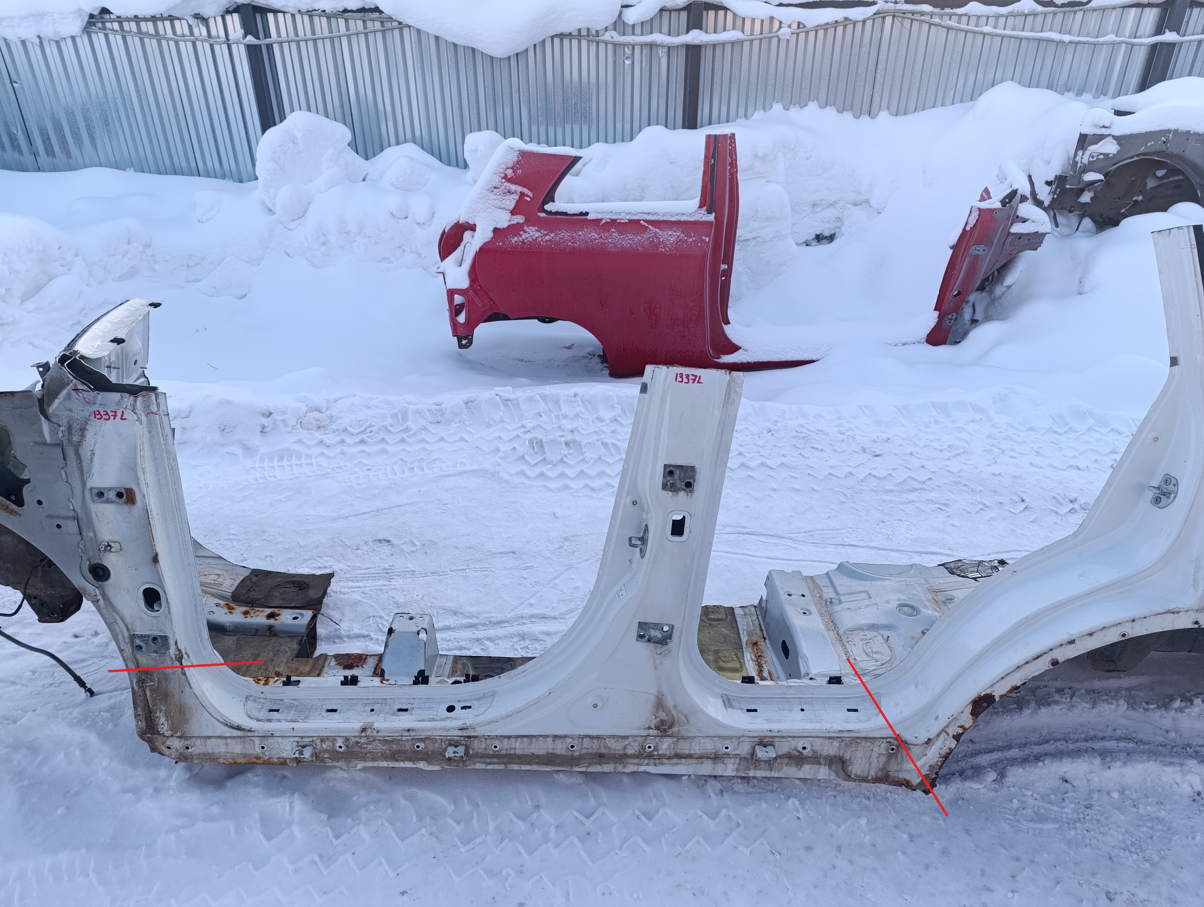 Порог со стойкой левый Chery Tiggo 5 (T21) 2014-2020