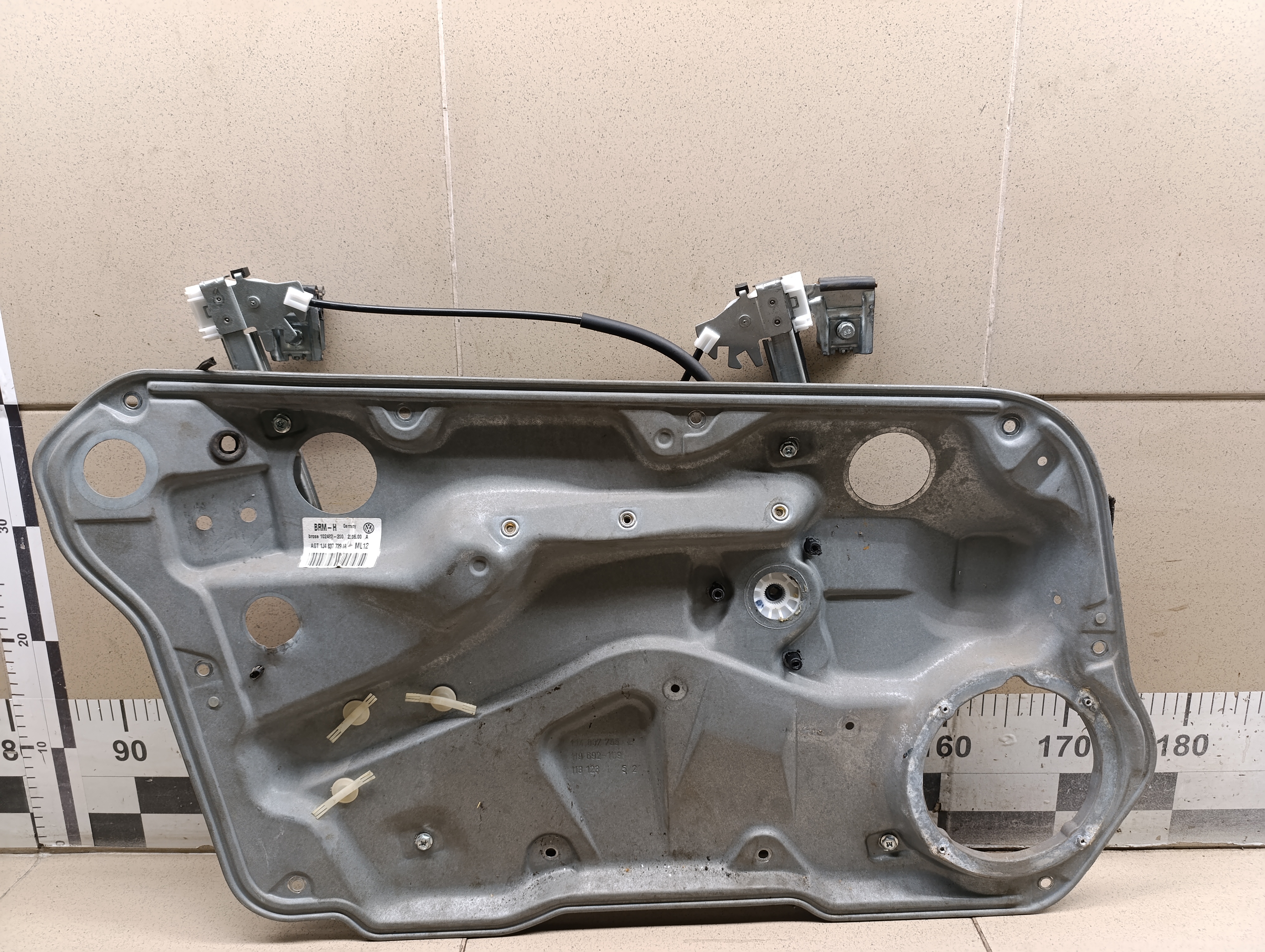 Стеклоподъемник электр. передний левый VW Golf IV/Bora 1997-2005