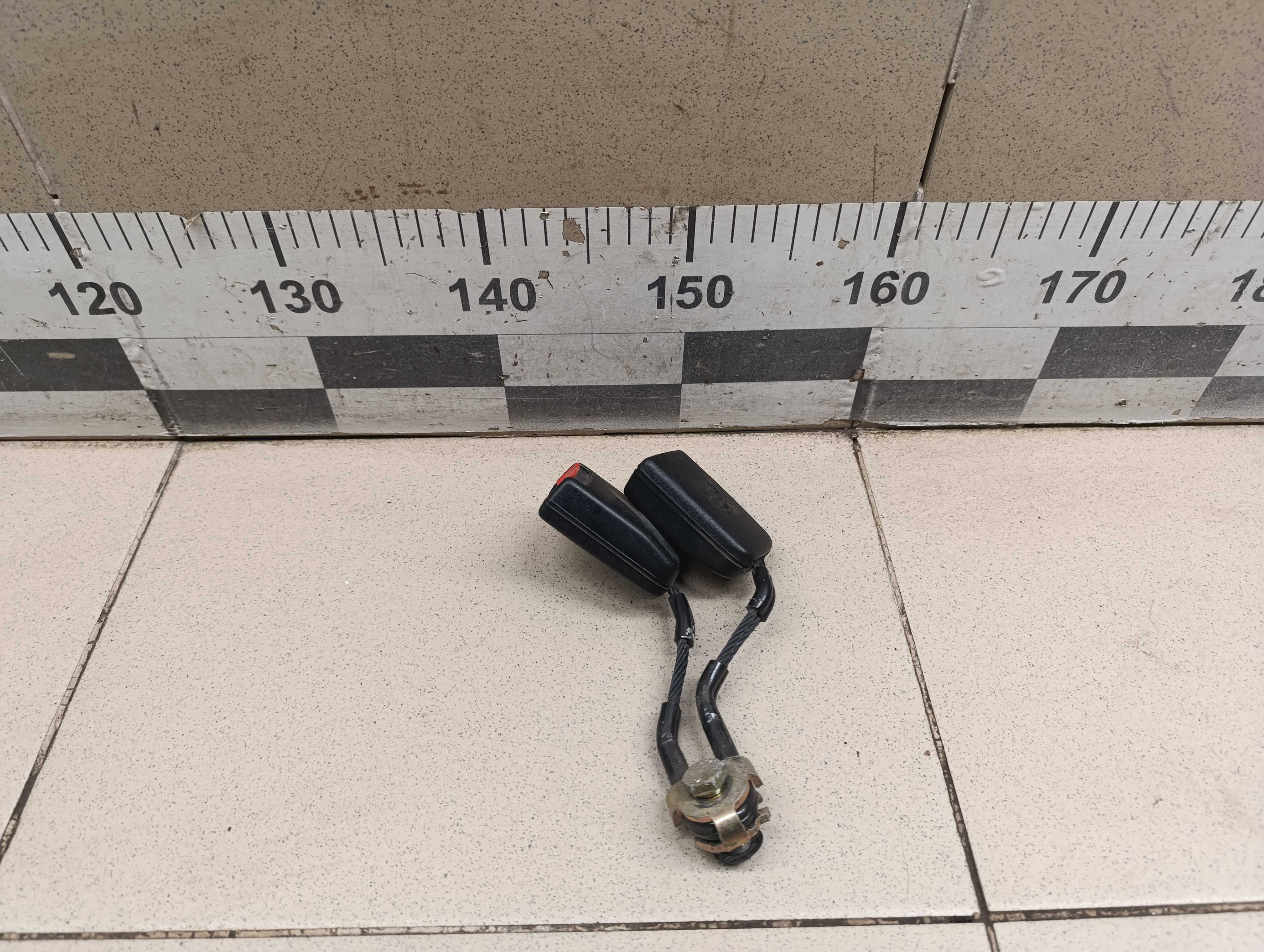 Ответная часть ремня безопасности Chery Tiggo 5 (T21) 2014-2020