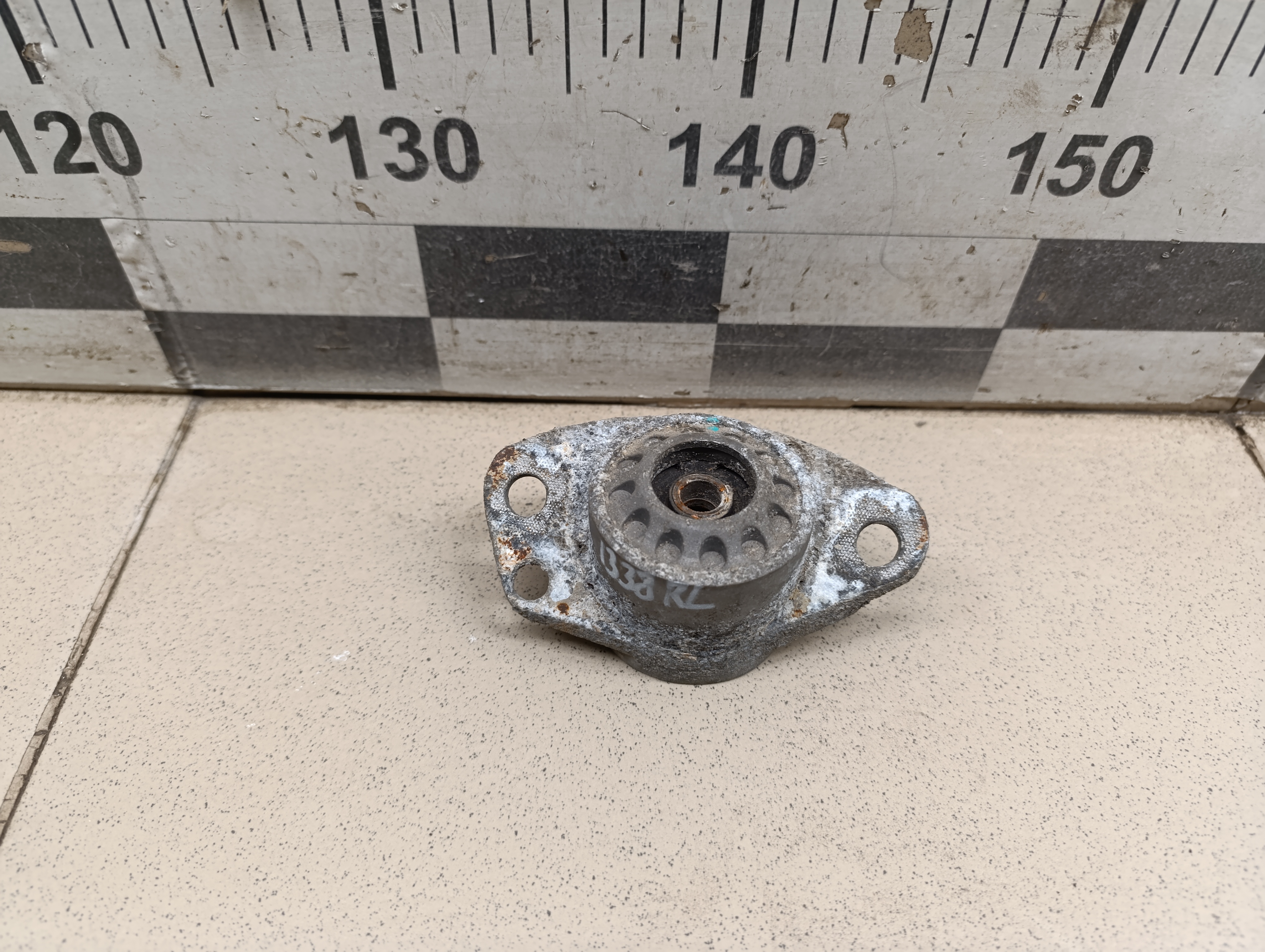 Опора заднего амортизатора Audi A3 (8L1) 1996-2003